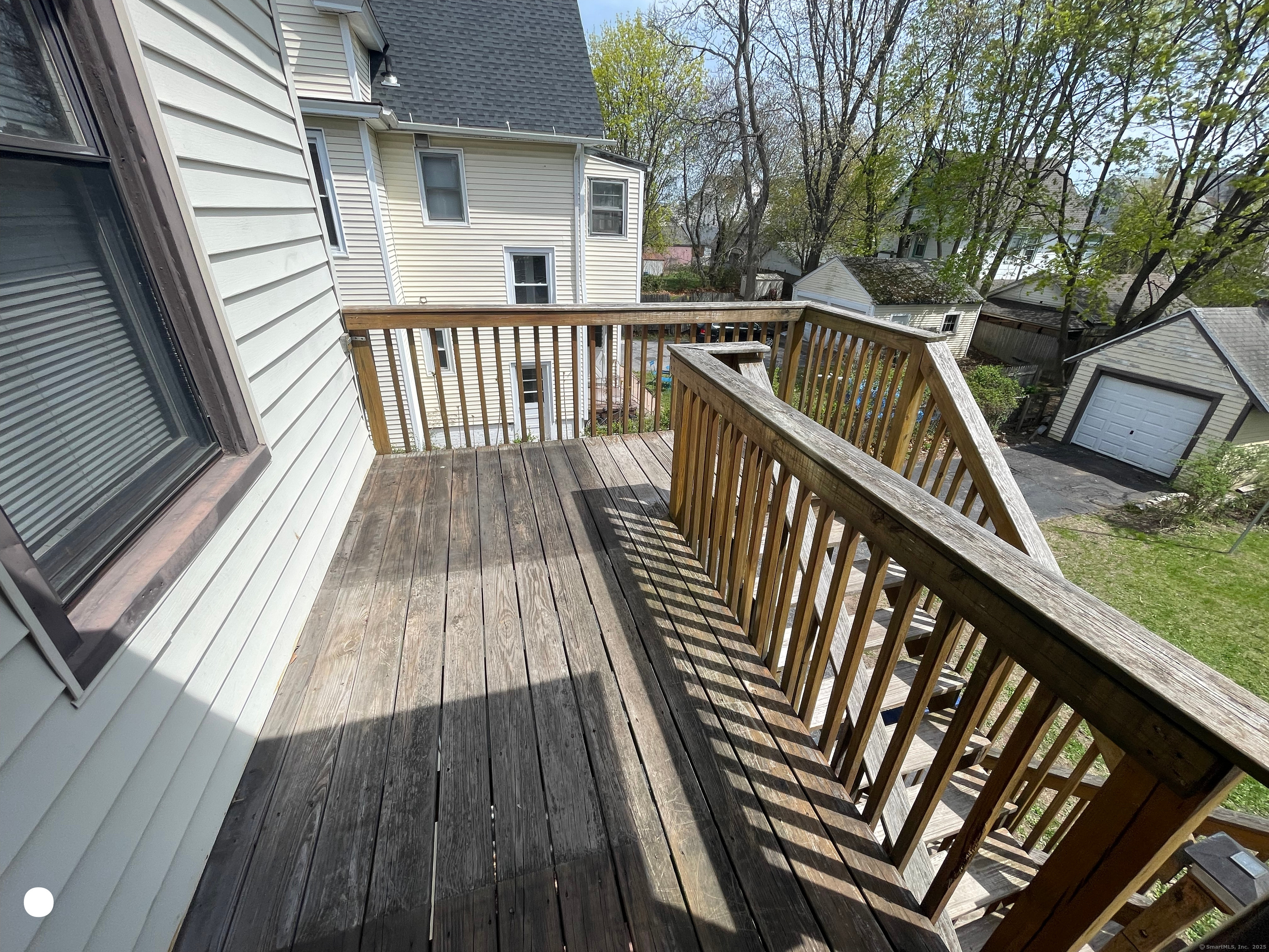 408 Blohm, West Haven, Connecticut 06516