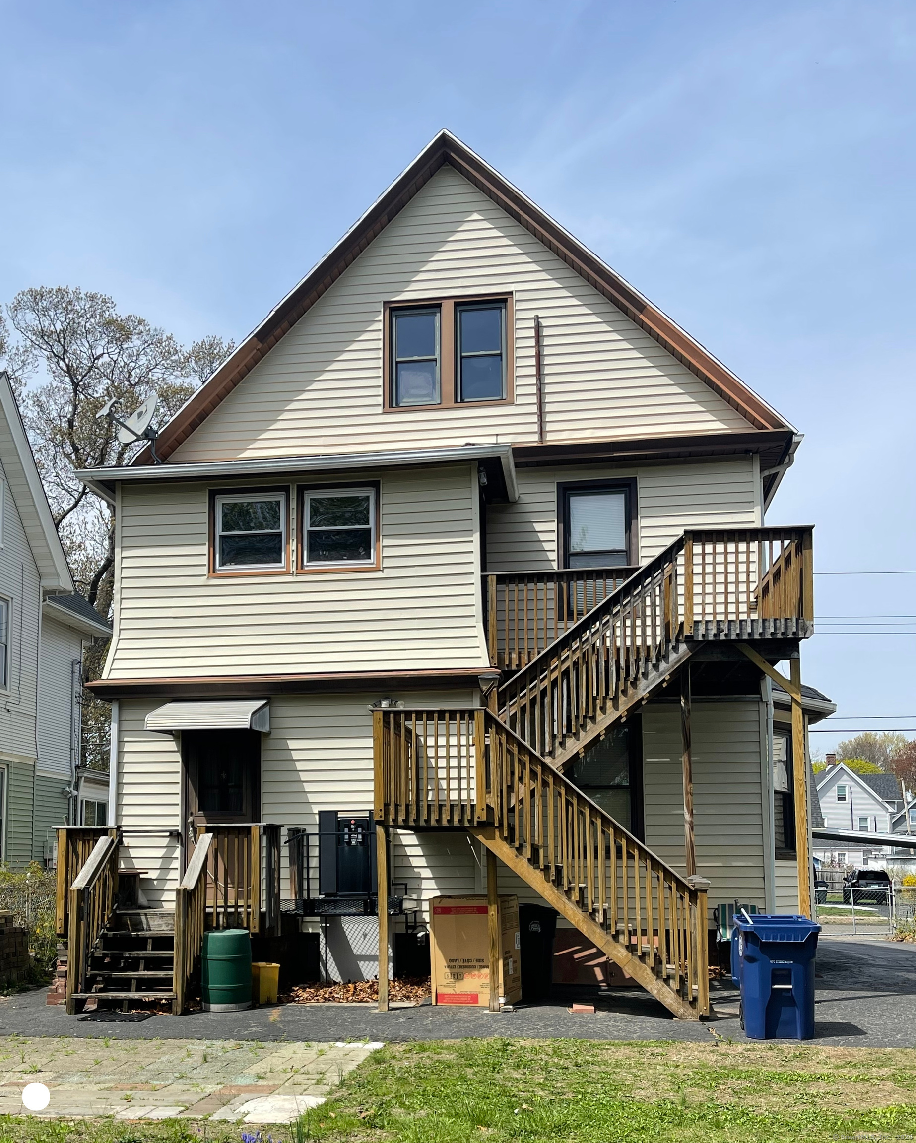 408 Blohm, West Haven, Connecticut 06516