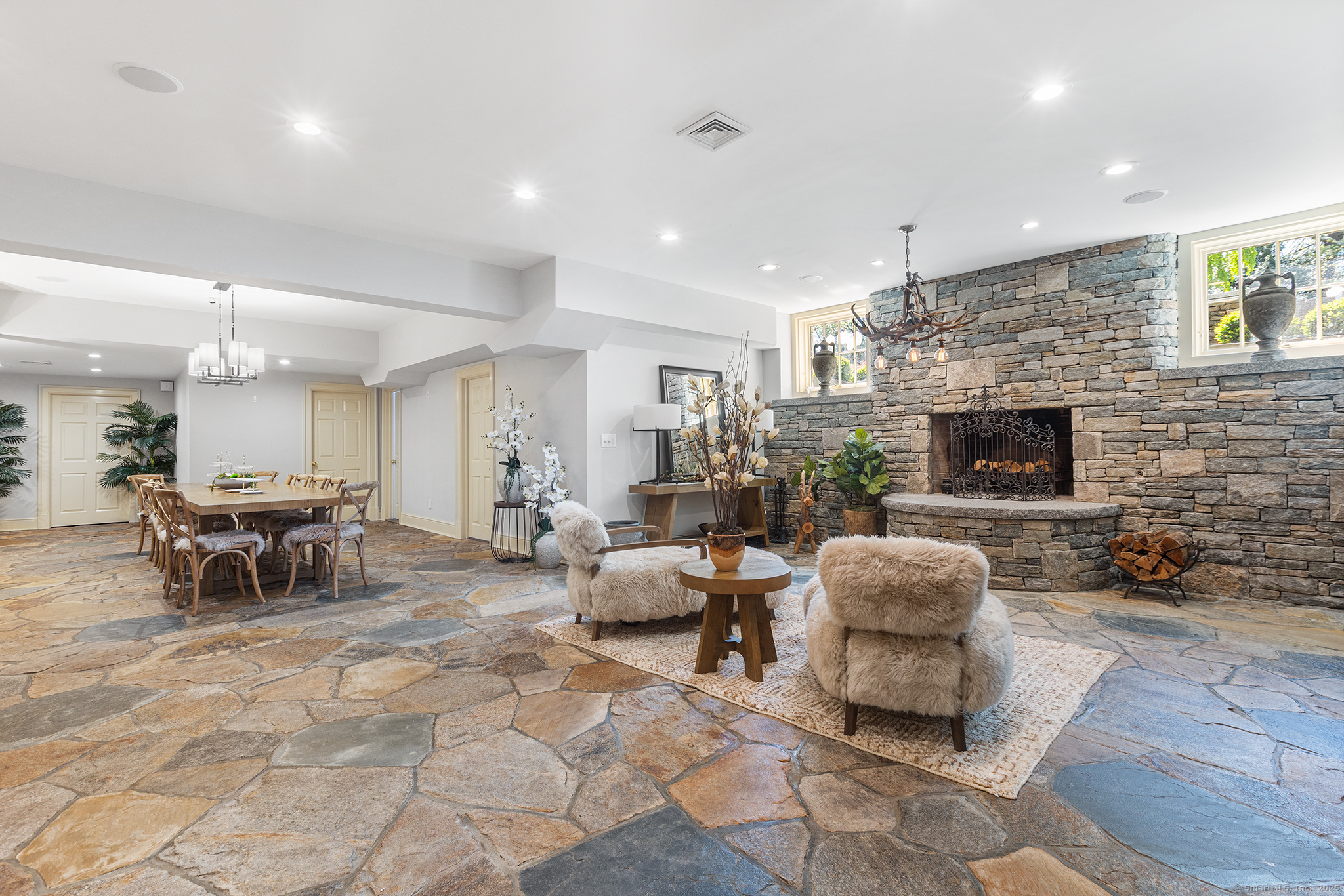 2959 Congress, Fairfield, Connecticut 06824