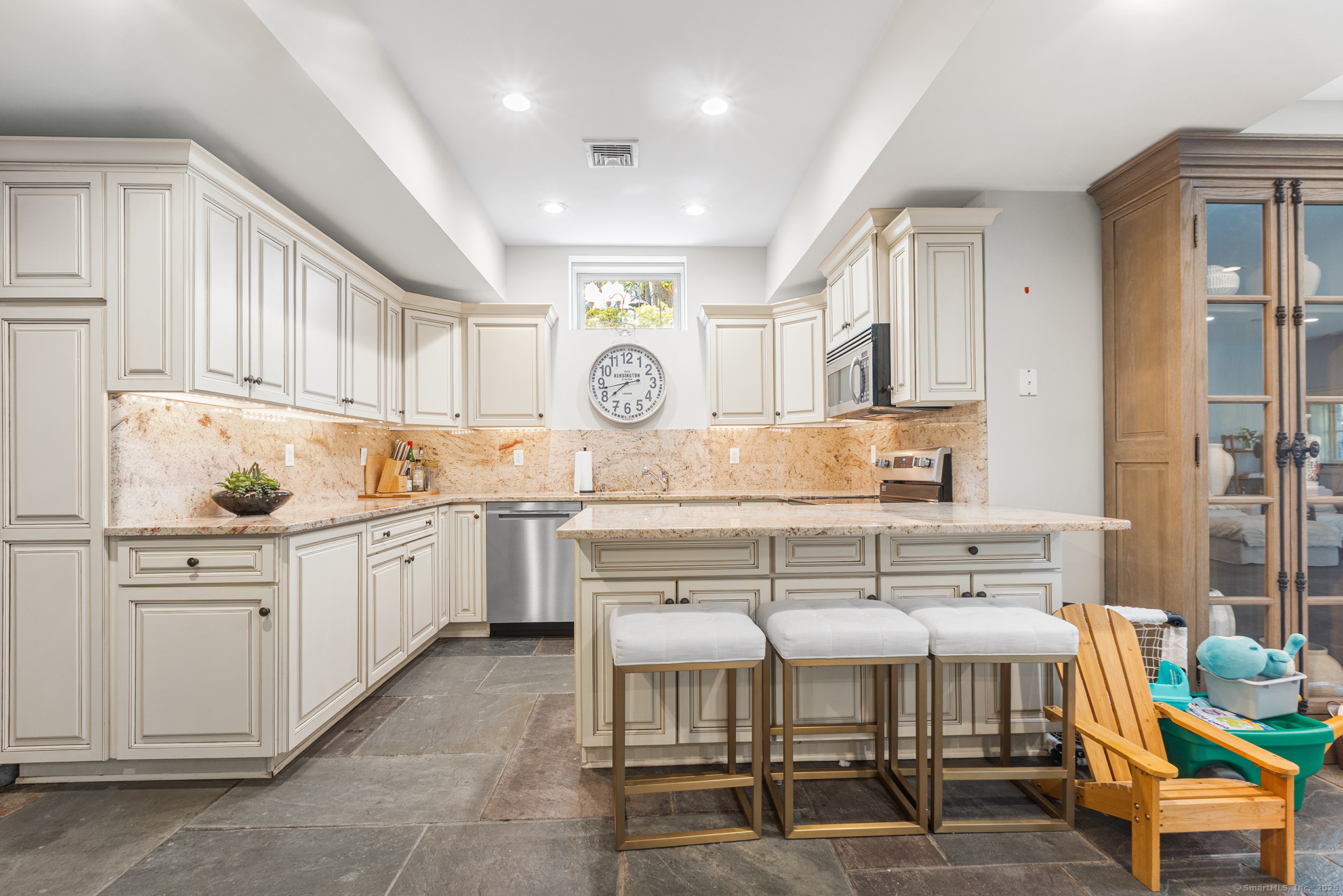 2959 Congress, Fairfield, Connecticut 06824