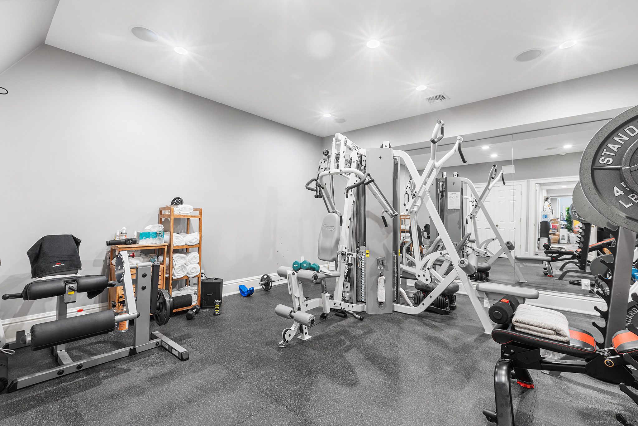 2959 Congress, Fairfield, Connecticut 06824