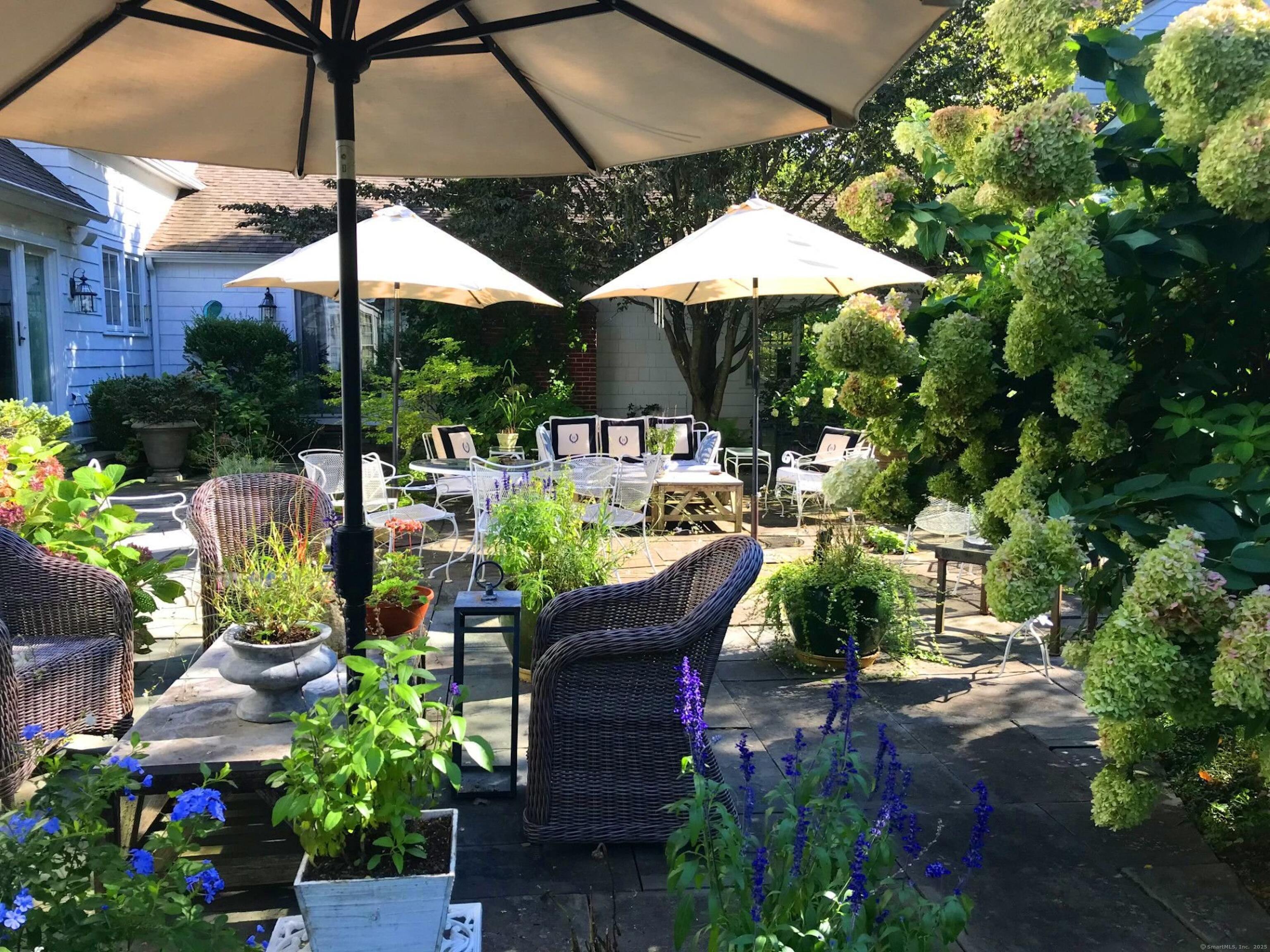 721 Ridgefield, Wilton, Connecticut 06897