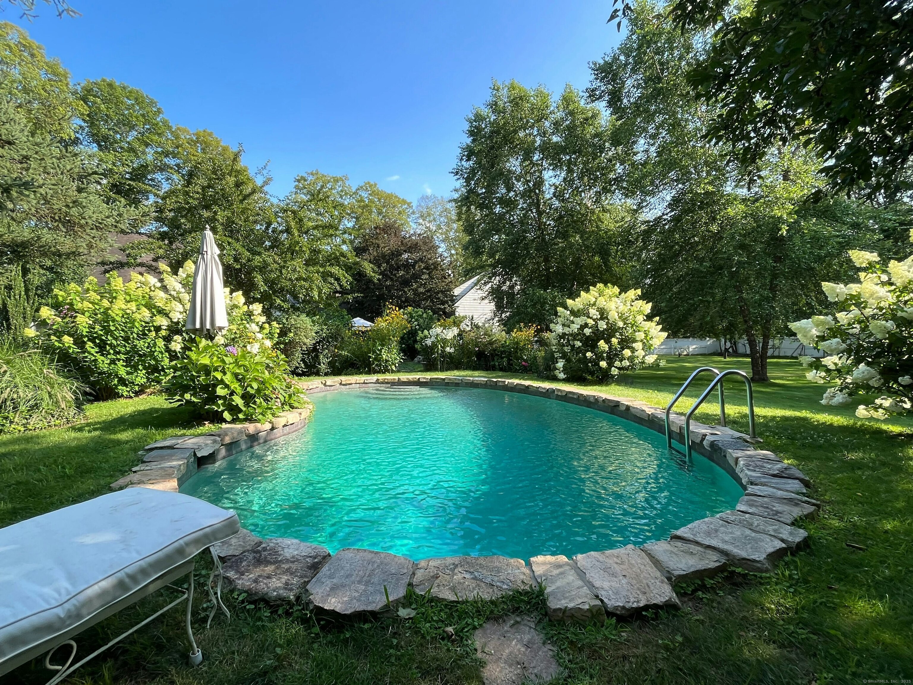 721 Ridgefield, Wilton, Connecticut 06897