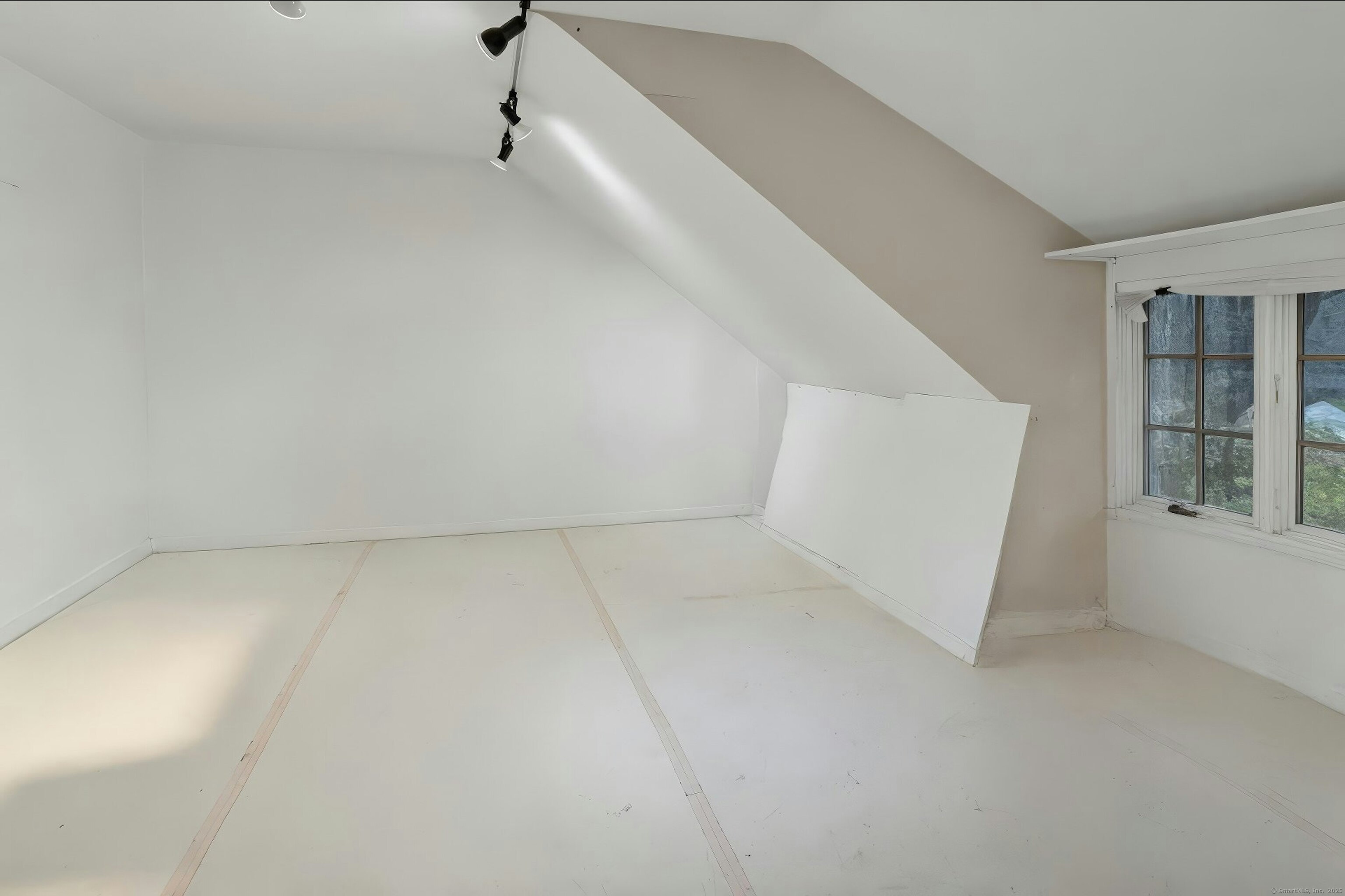 721 Ridgefield, Wilton, Connecticut 06897
