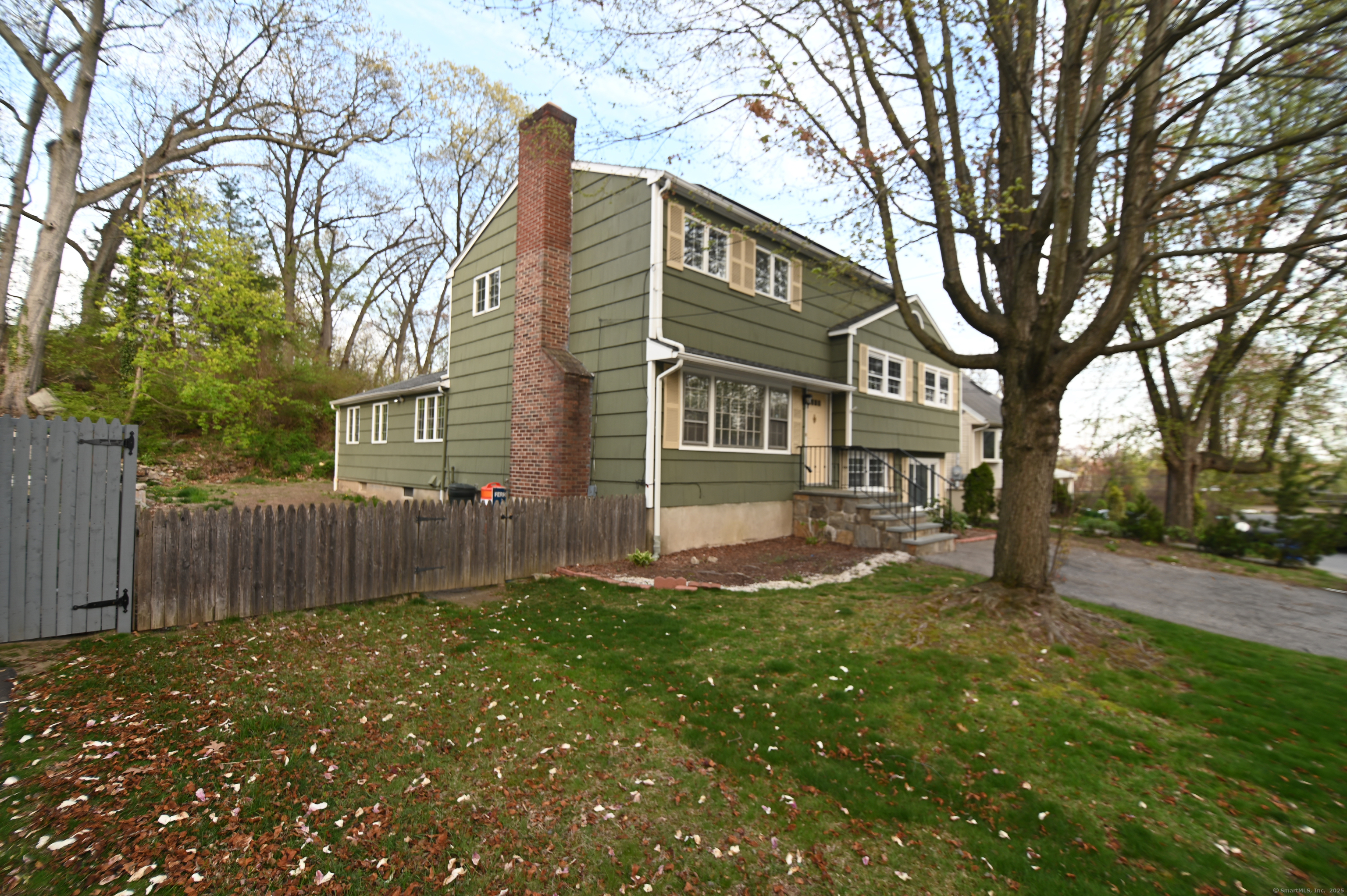 112 Sunset, Fairfield, Connecticut 06824