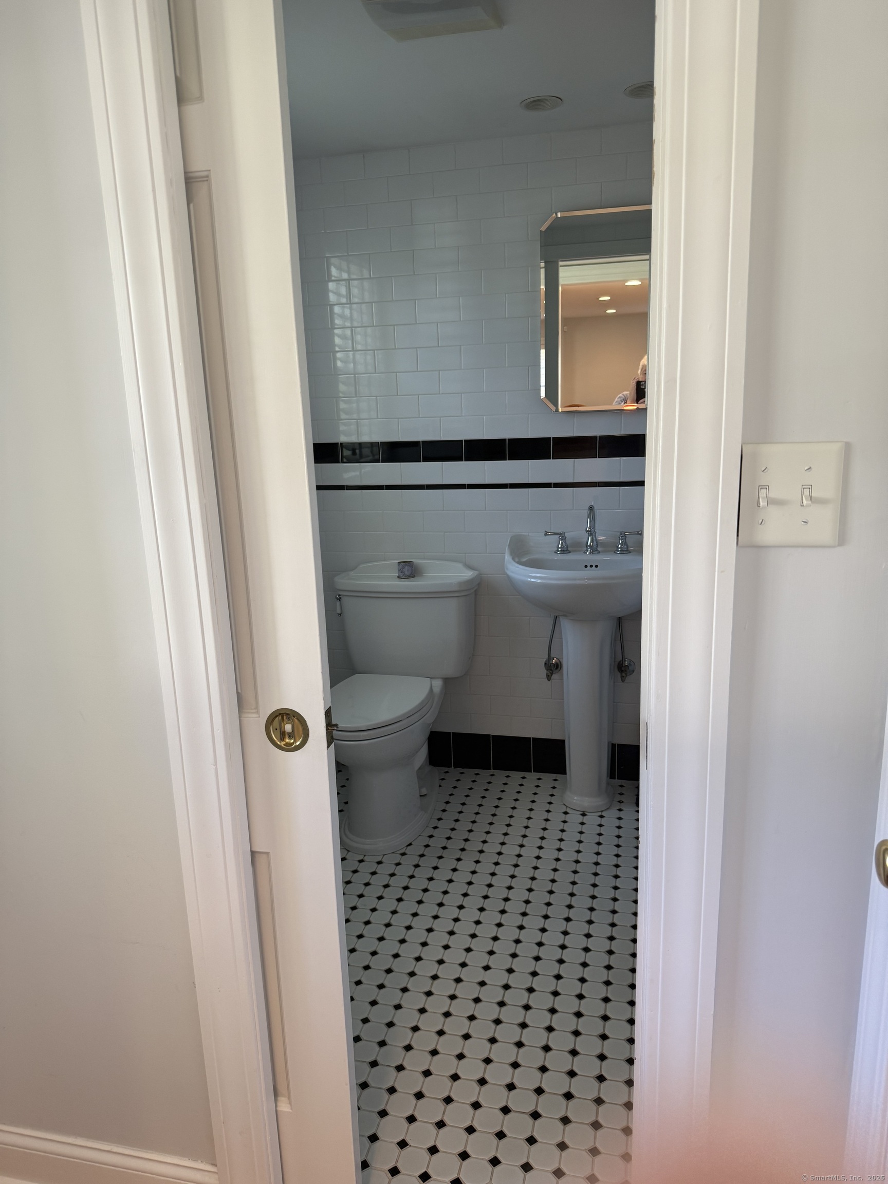 78 Gillies, Hamden, Connecticut 06517