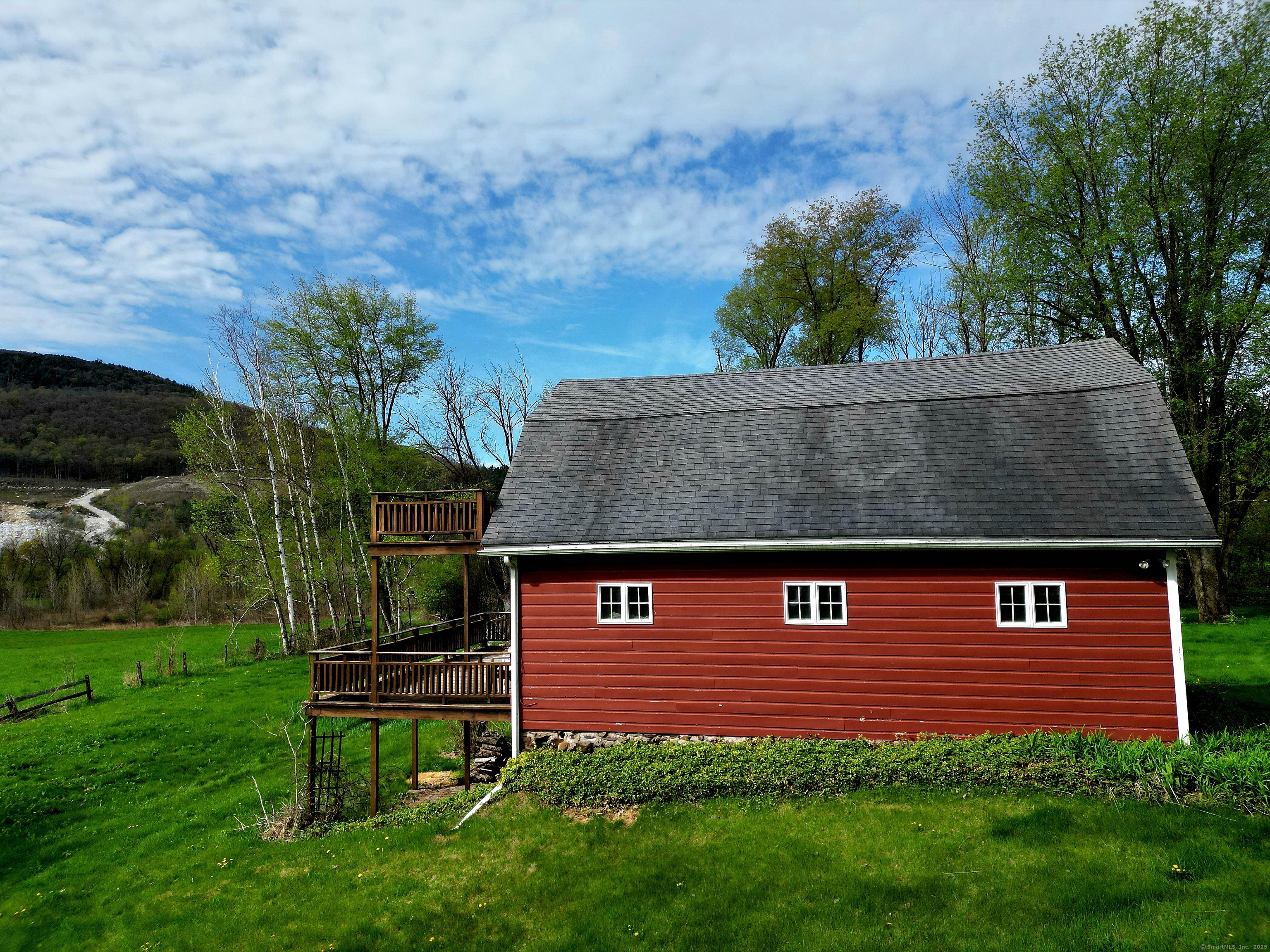 68 Main, North Canaan, Connecticut 06018