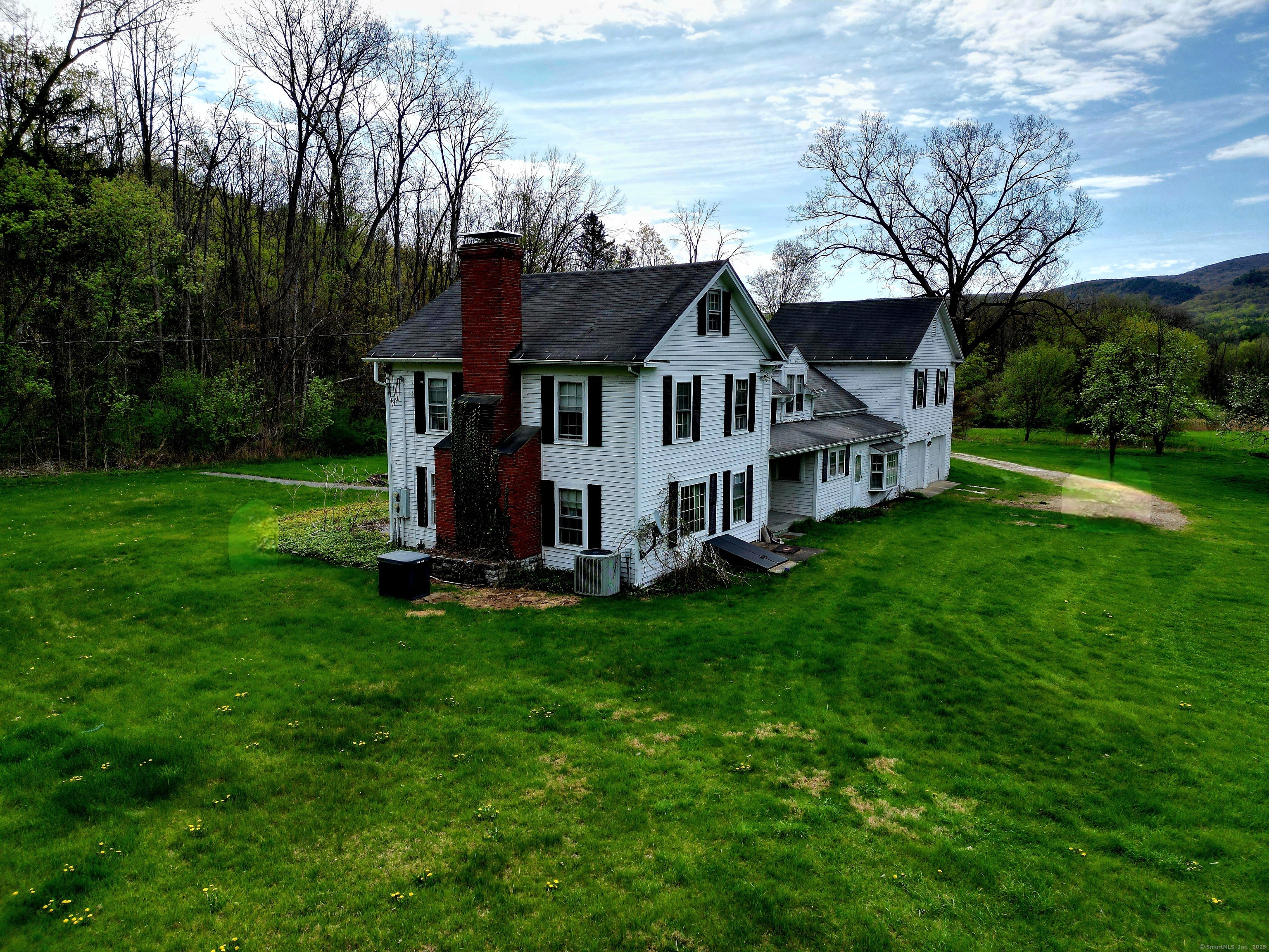 68 Main, North Canaan, Connecticut 06018
