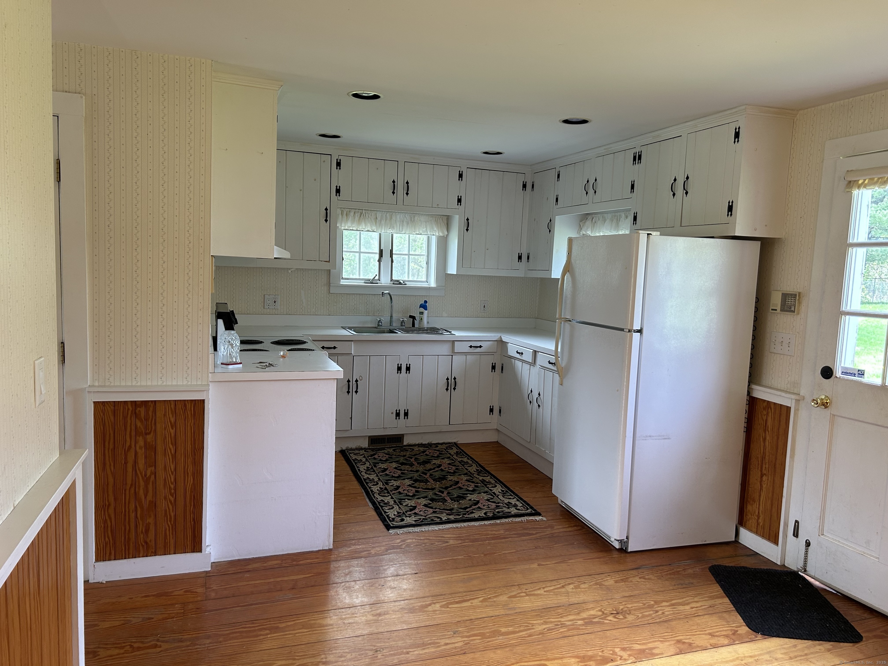 68 Main, North Canaan, Connecticut 06018