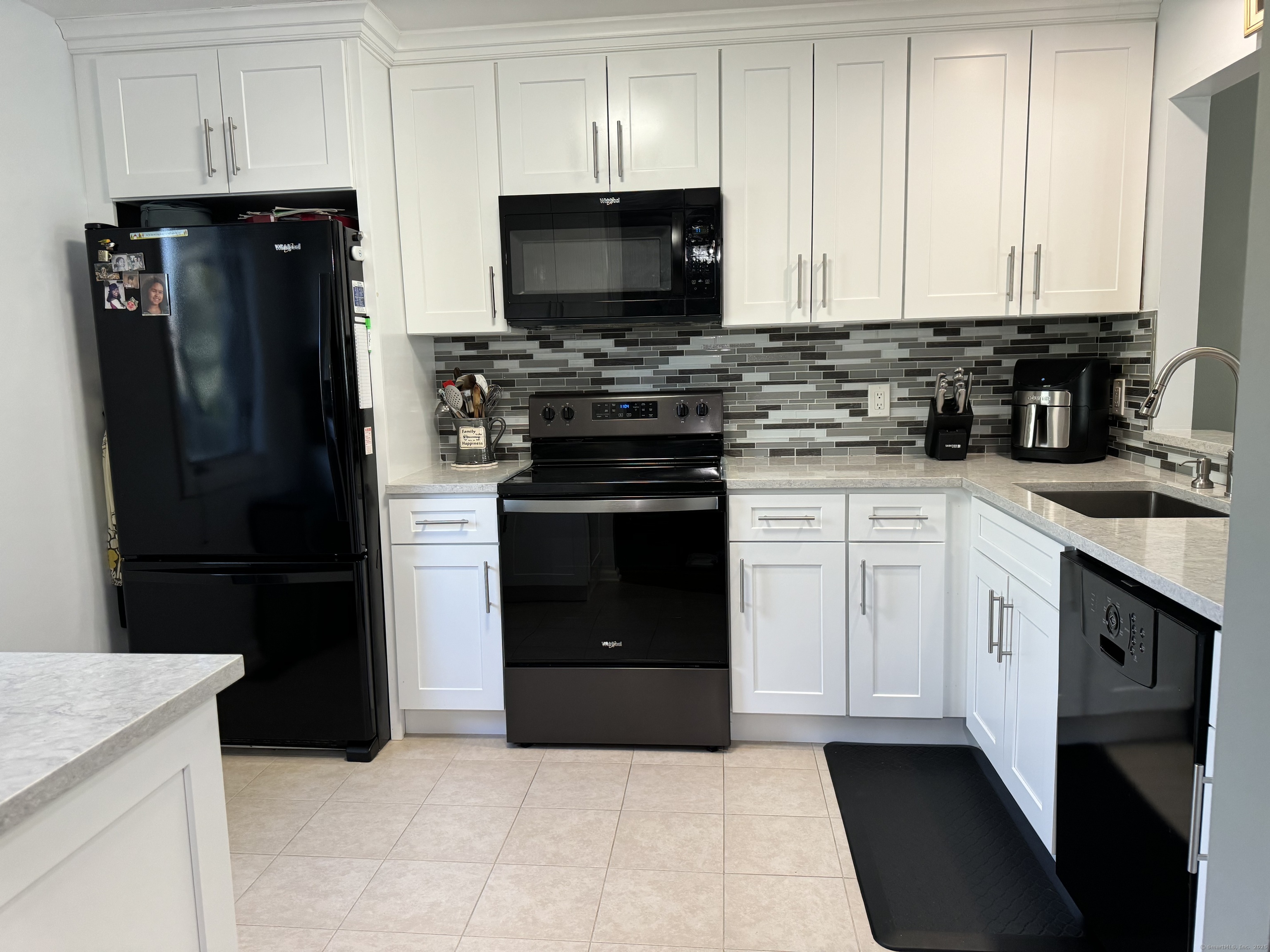 26 Far View, Southbury, Connecticut 06488