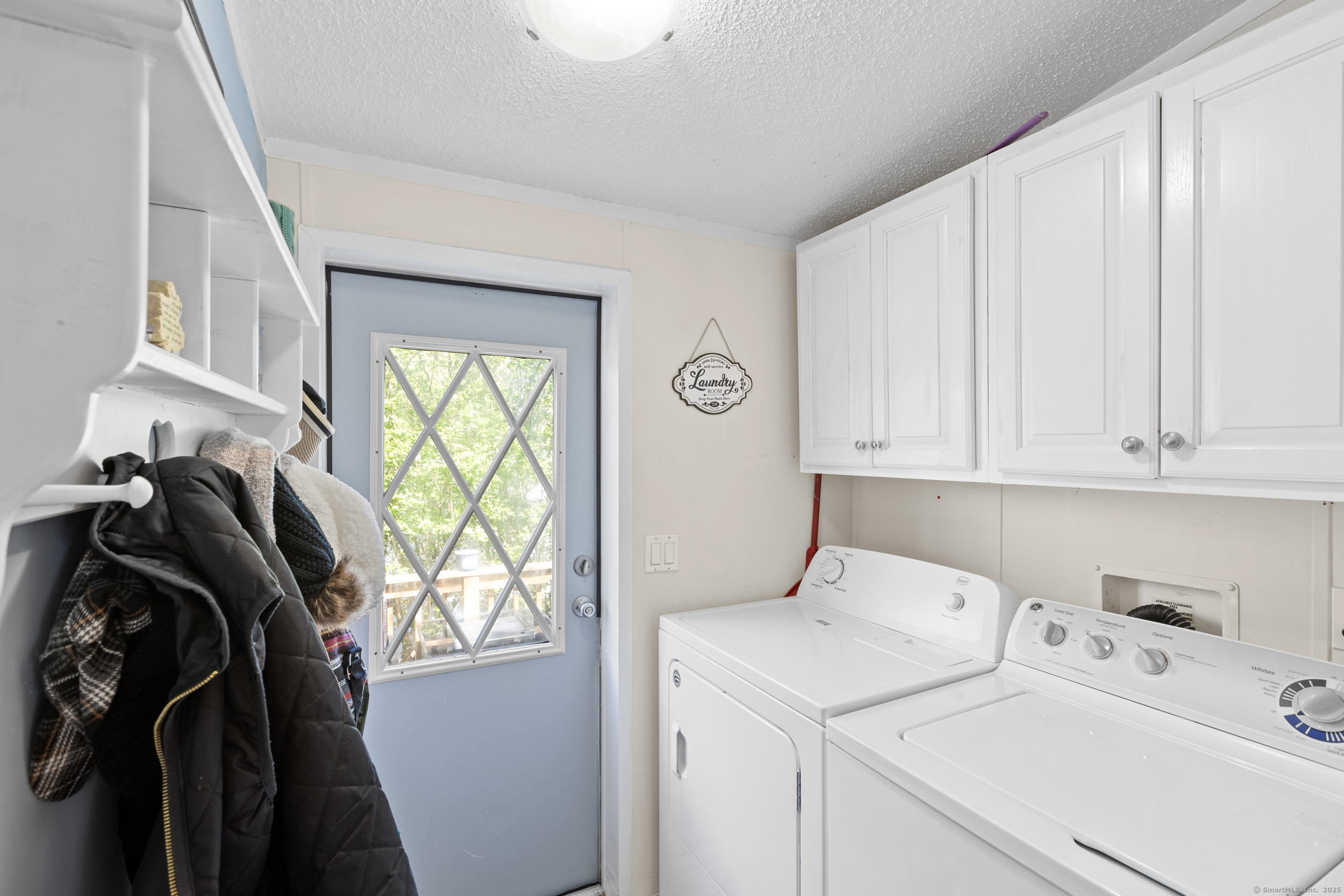 22 White Birch, Danbury, Connecticut 06811
