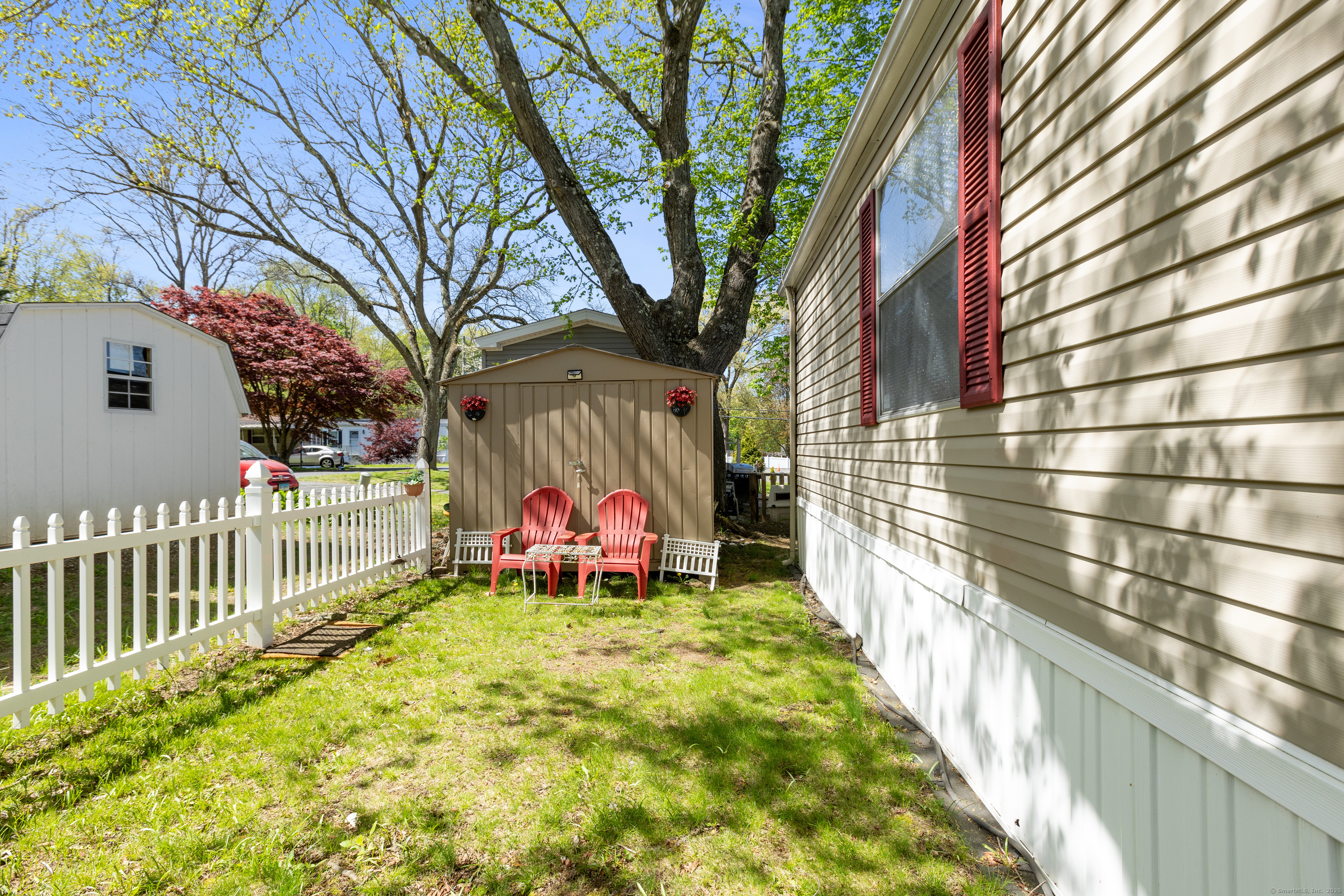 22 White Birch, Danbury, Connecticut 06811