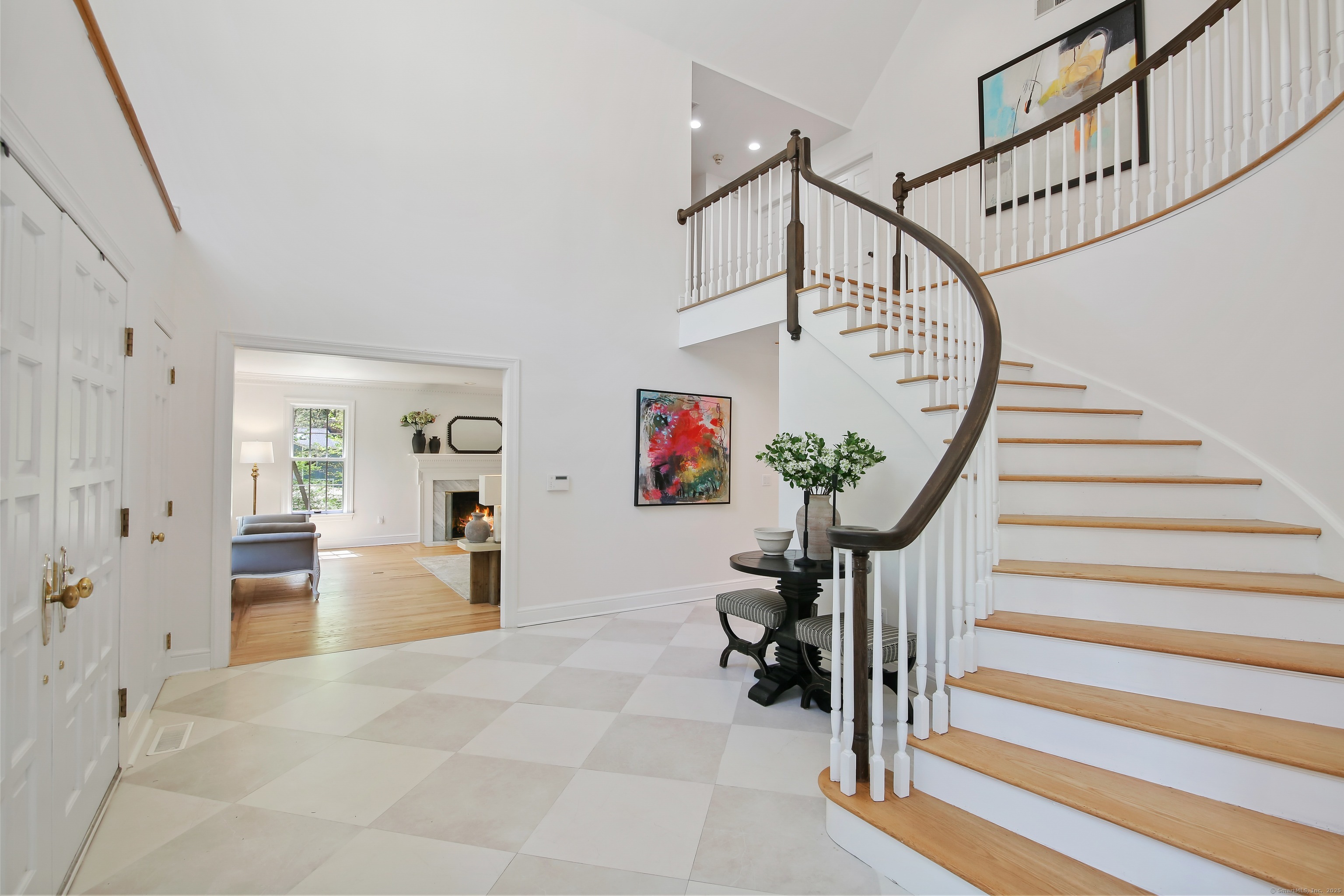 168 Cedarwood, Stamford, Connecticut 06903