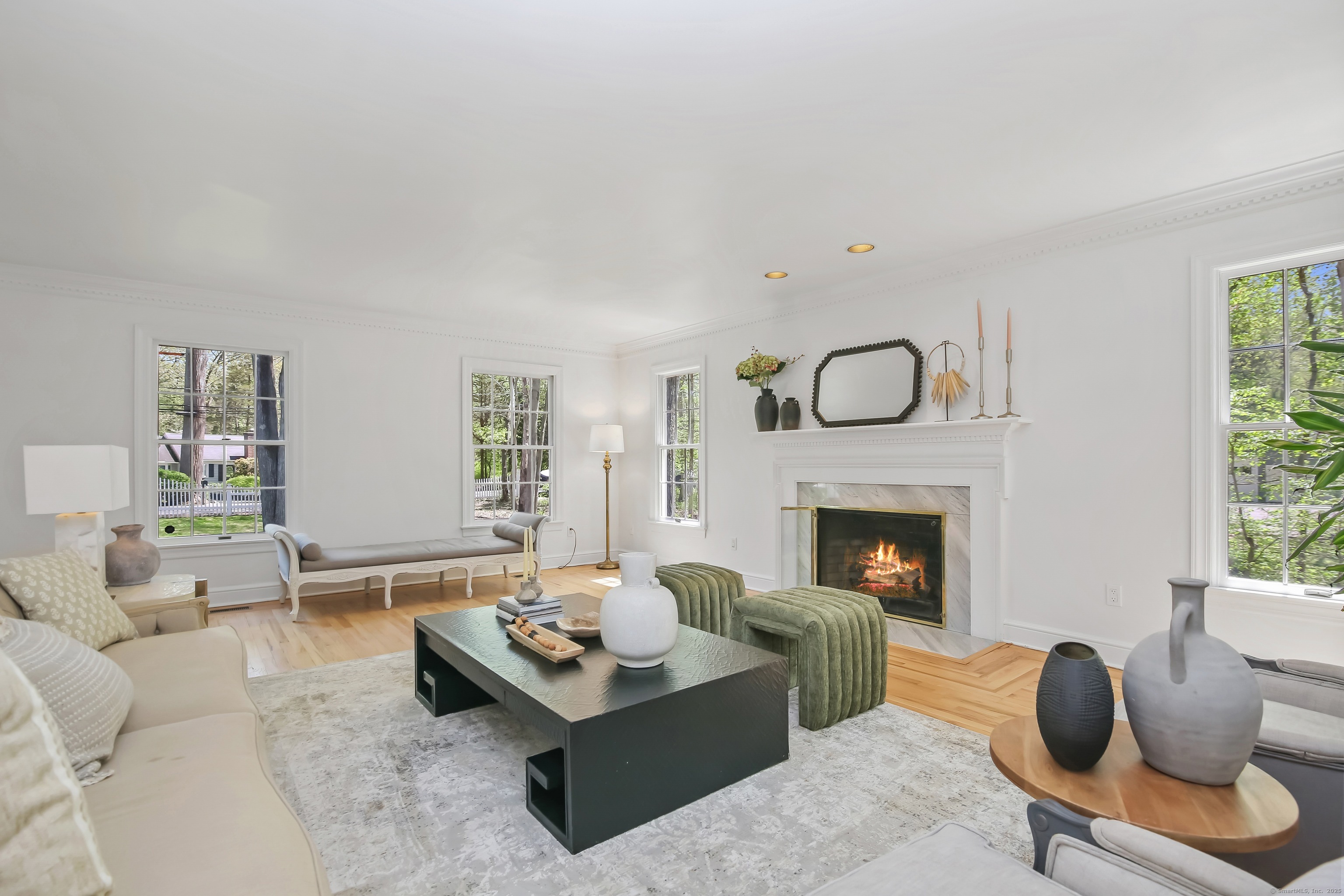 168 Cedarwood, Stamford, Connecticut 06903