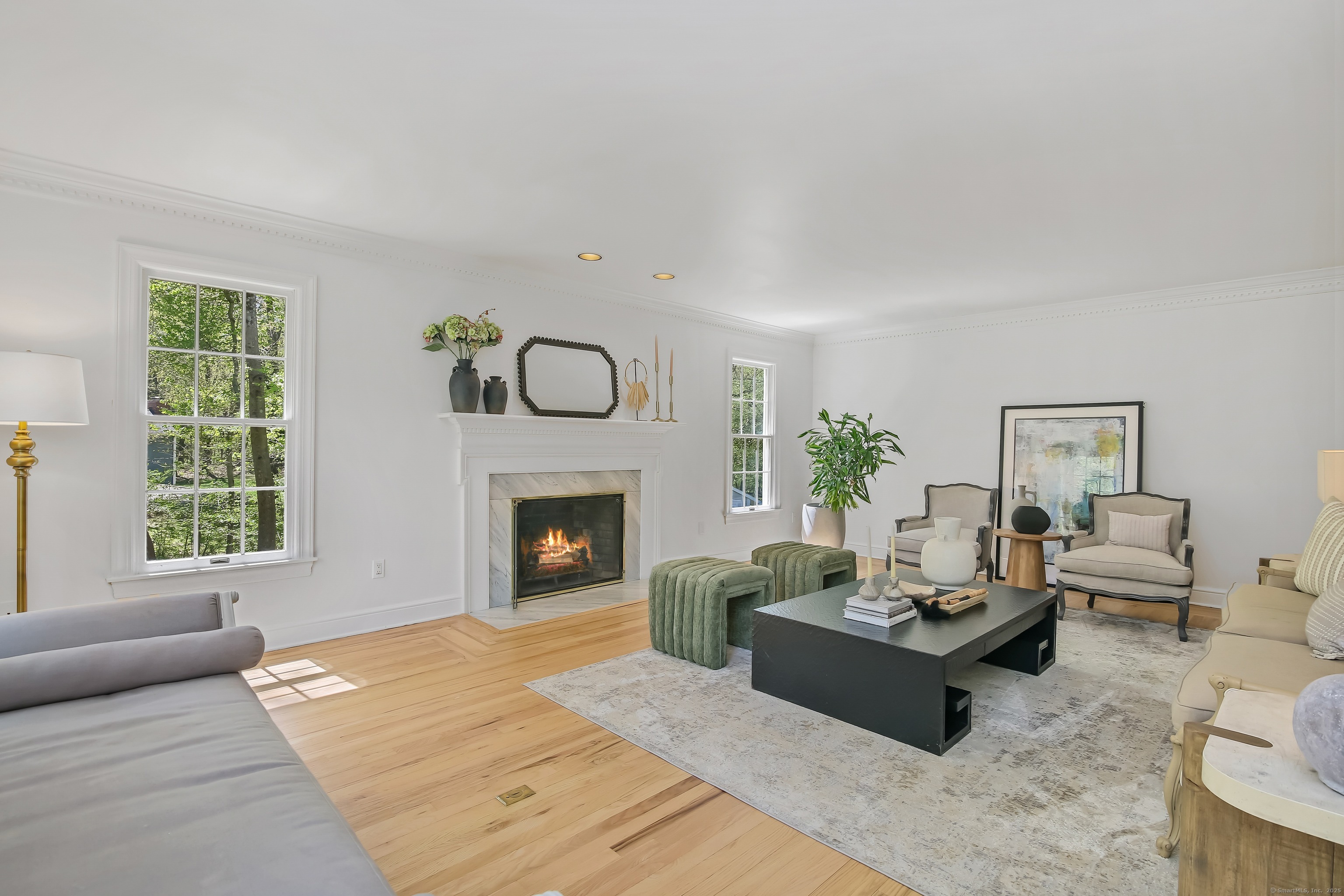 168 Cedarwood, Stamford, Connecticut 06903