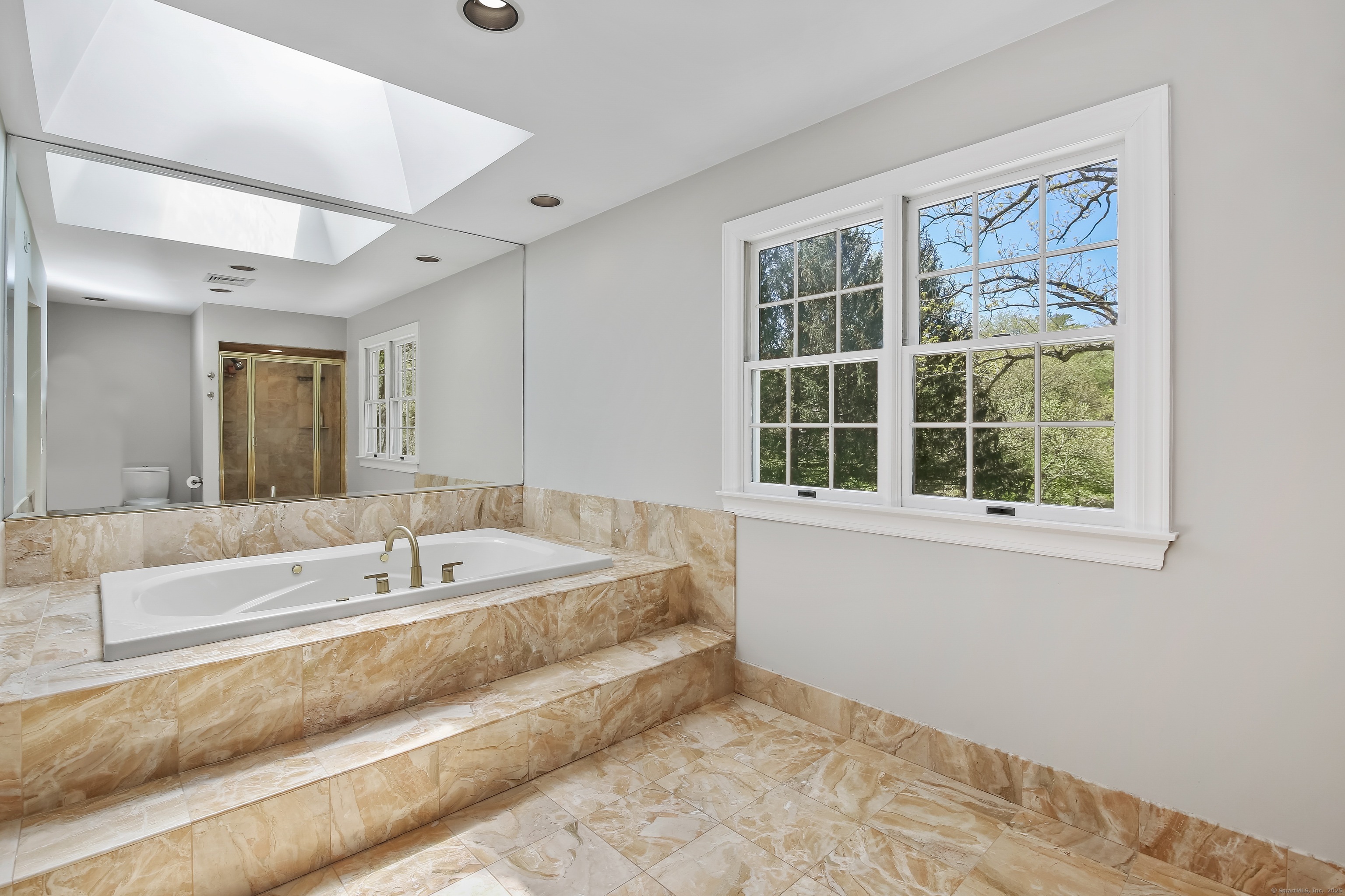 168 Cedarwood, Stamford, Connecticut 06903