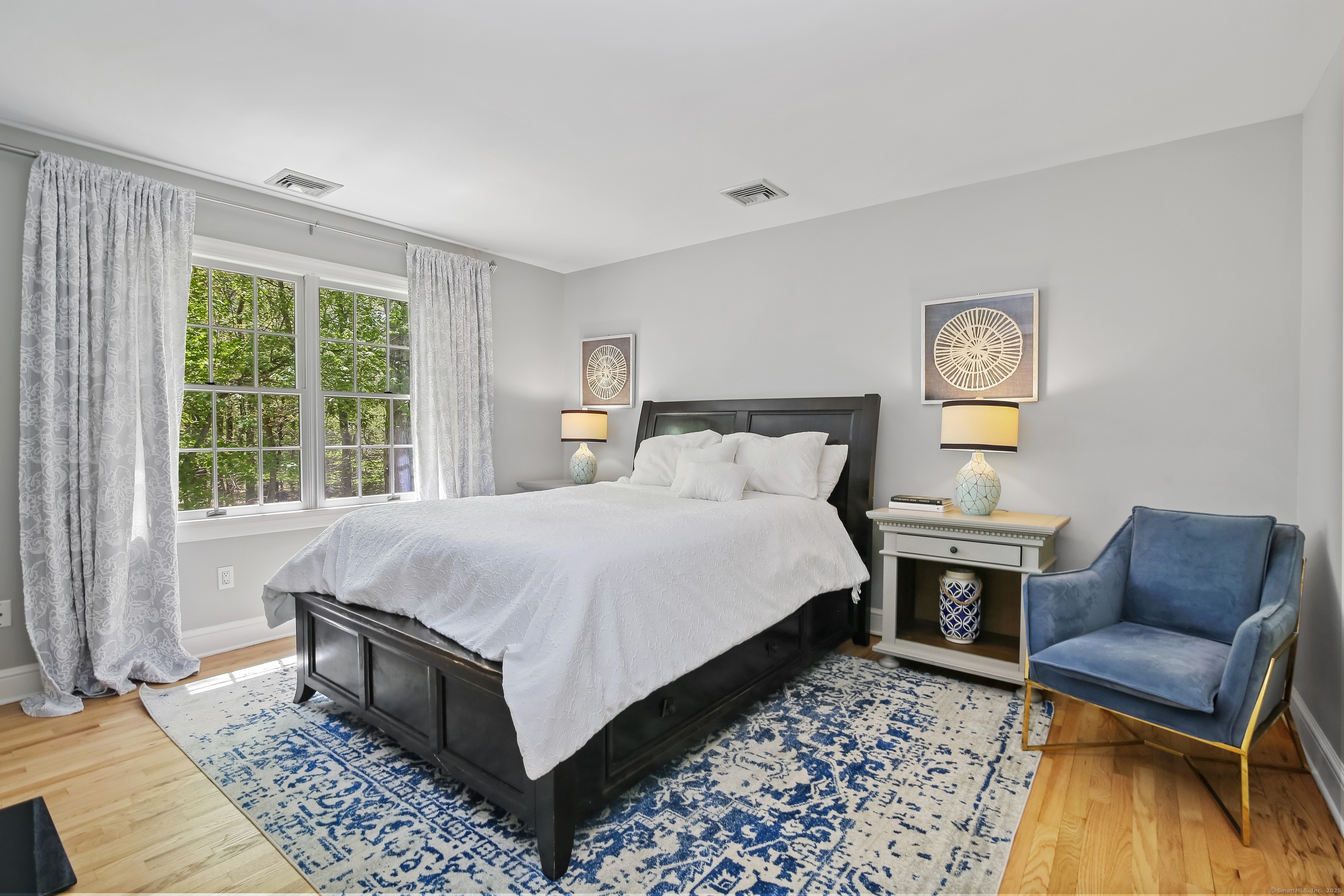 168 Cedarwood, Stamford, Connecticut 06903