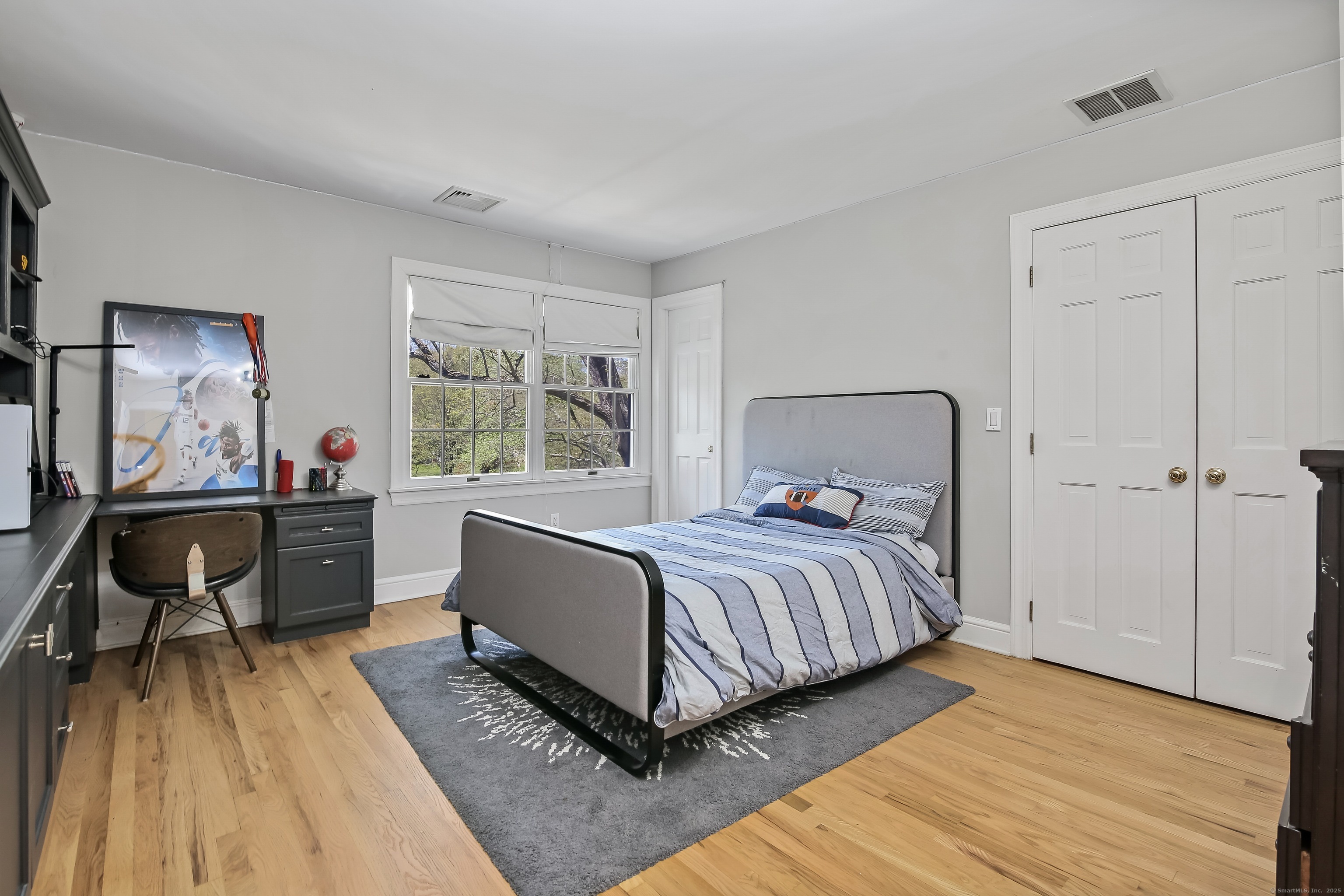 168 Cedarwood, Stamford, Connecticut 06903