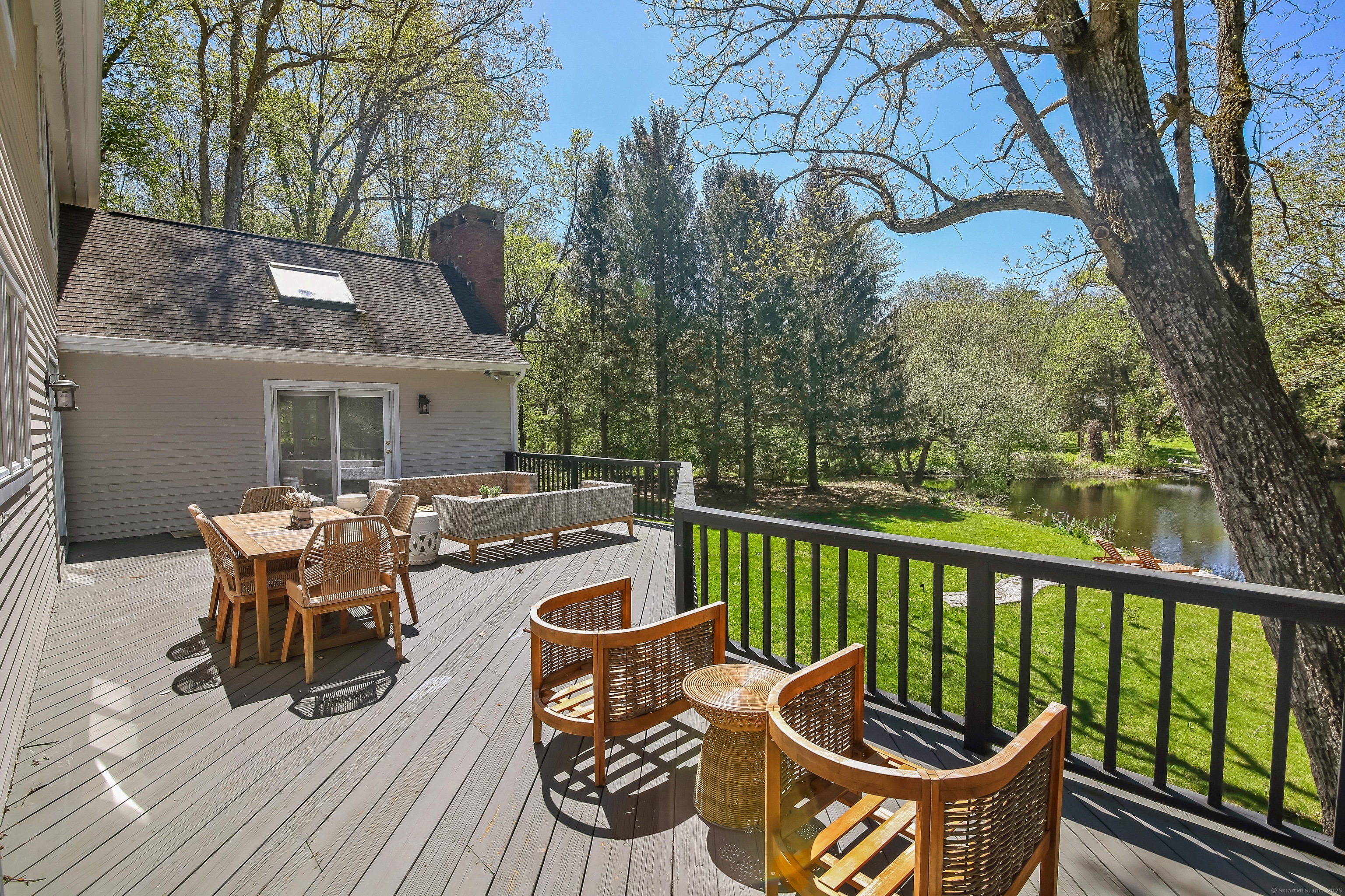 168 Cedarwood, Stamford, Connecticut 06903