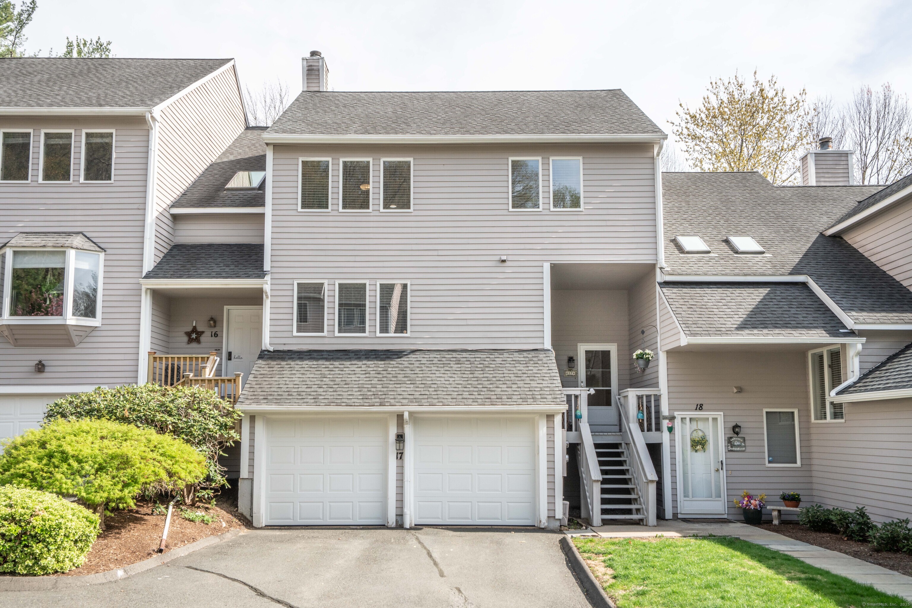17 Brookview Circle Canton CT