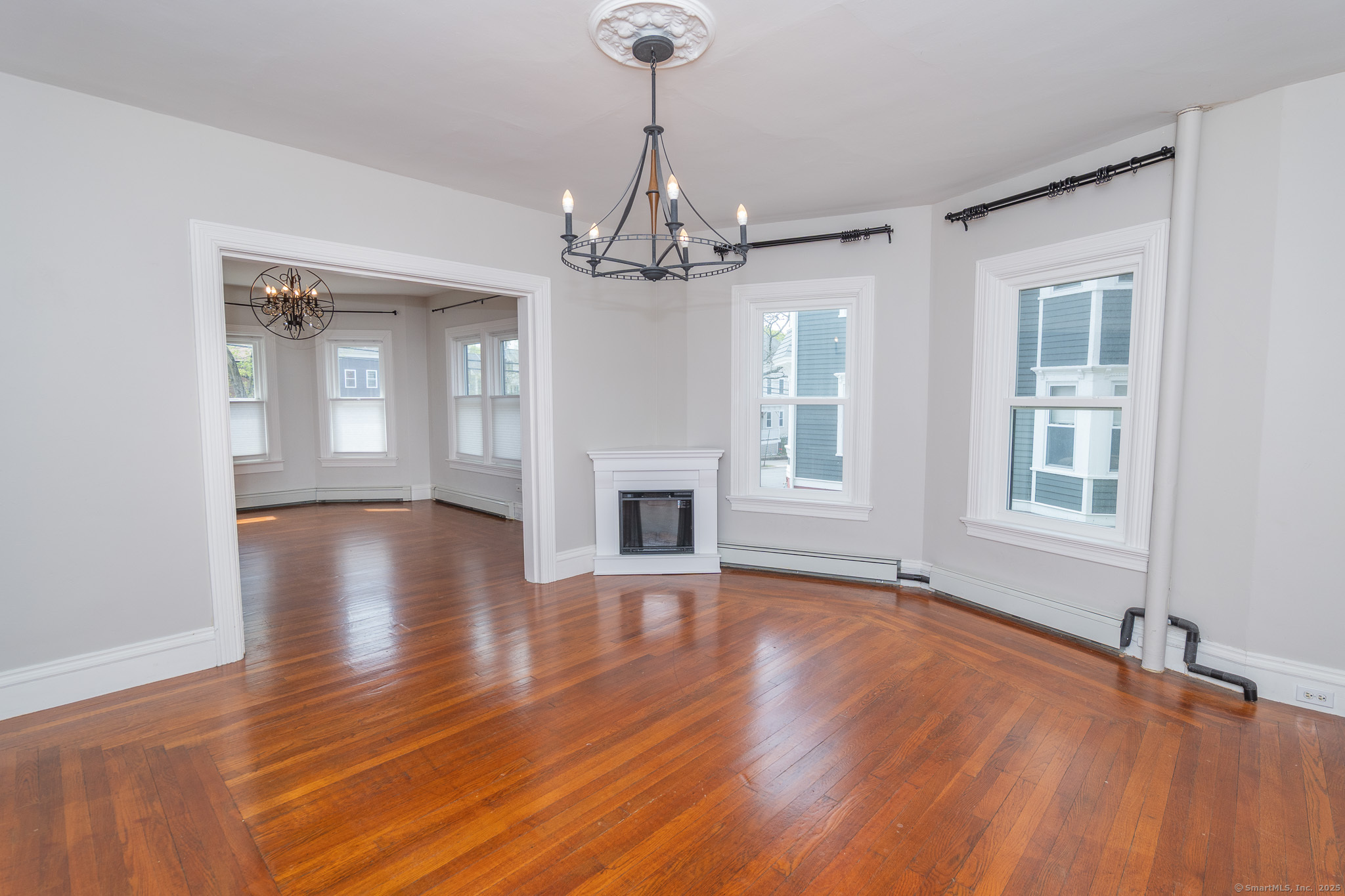 172 Doyle, Unknown RI City, 02906, 2 Bedrooms Bedrooms, ,1 BathroomBathrooms,Condo/co-op For Sale,For Sale,Doyle,24092709