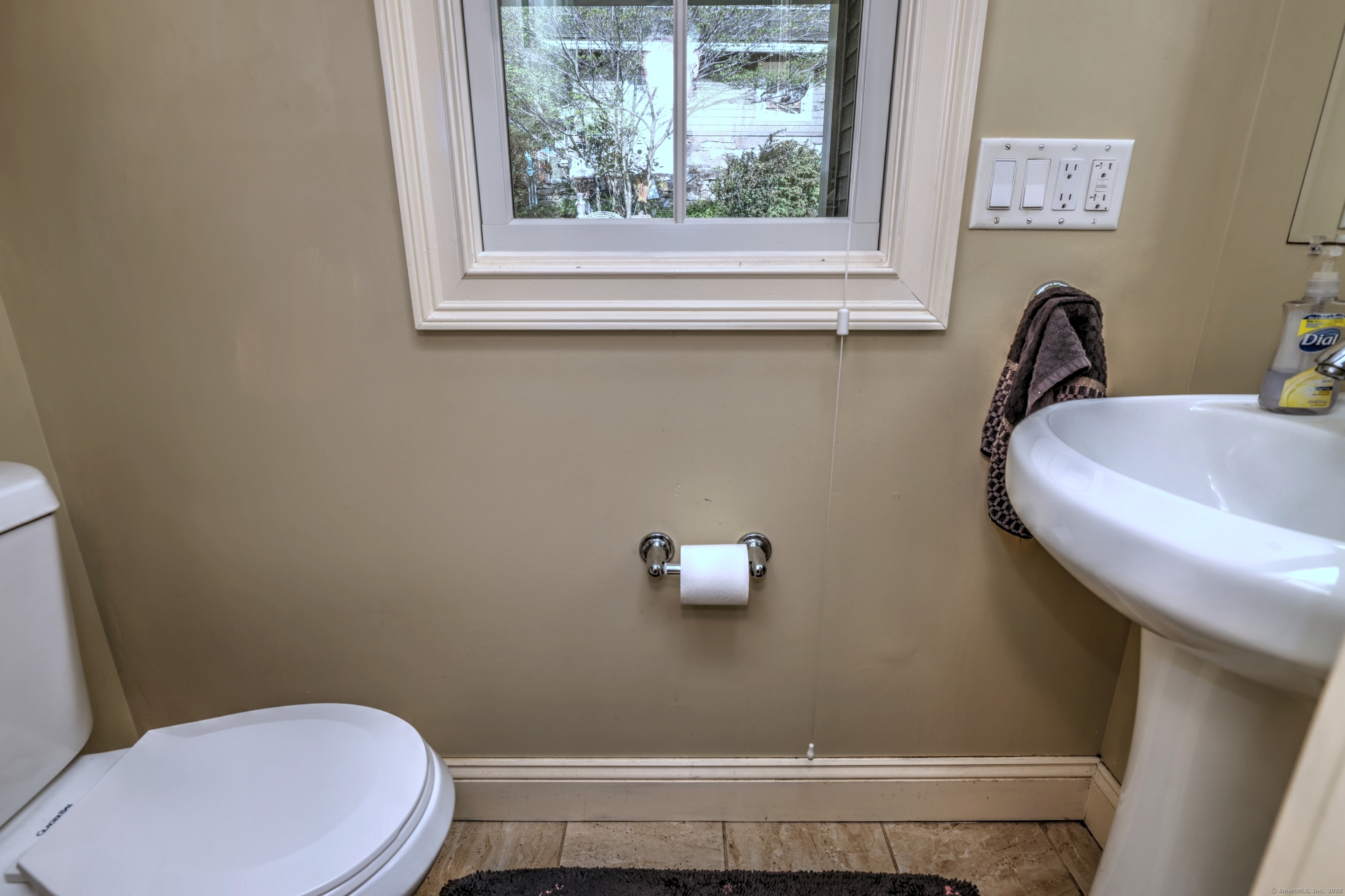 1440 Straits, Middlebury, Connecticut 06762