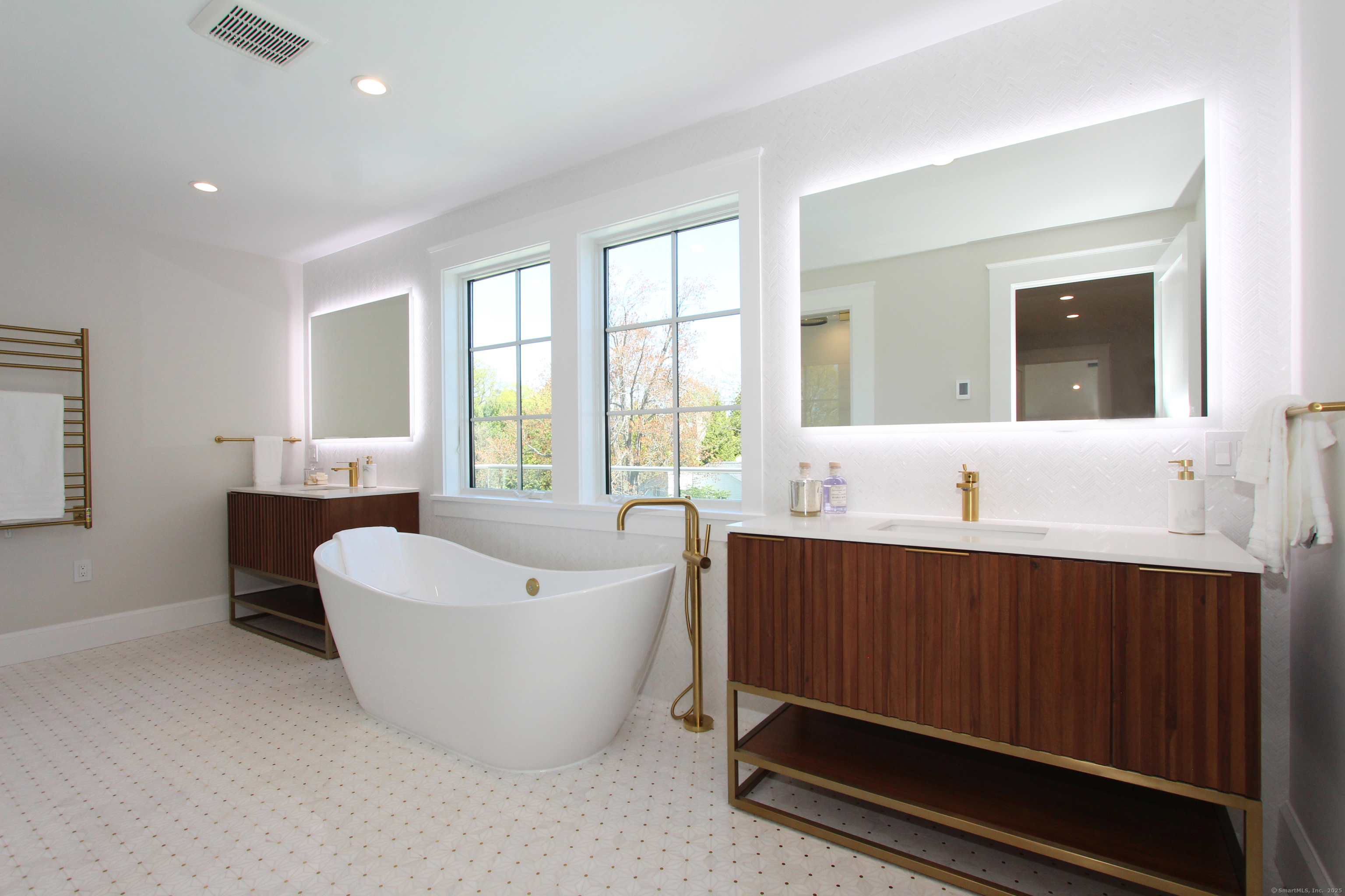 22 Apple Tree, Westport, Connecticut 06880