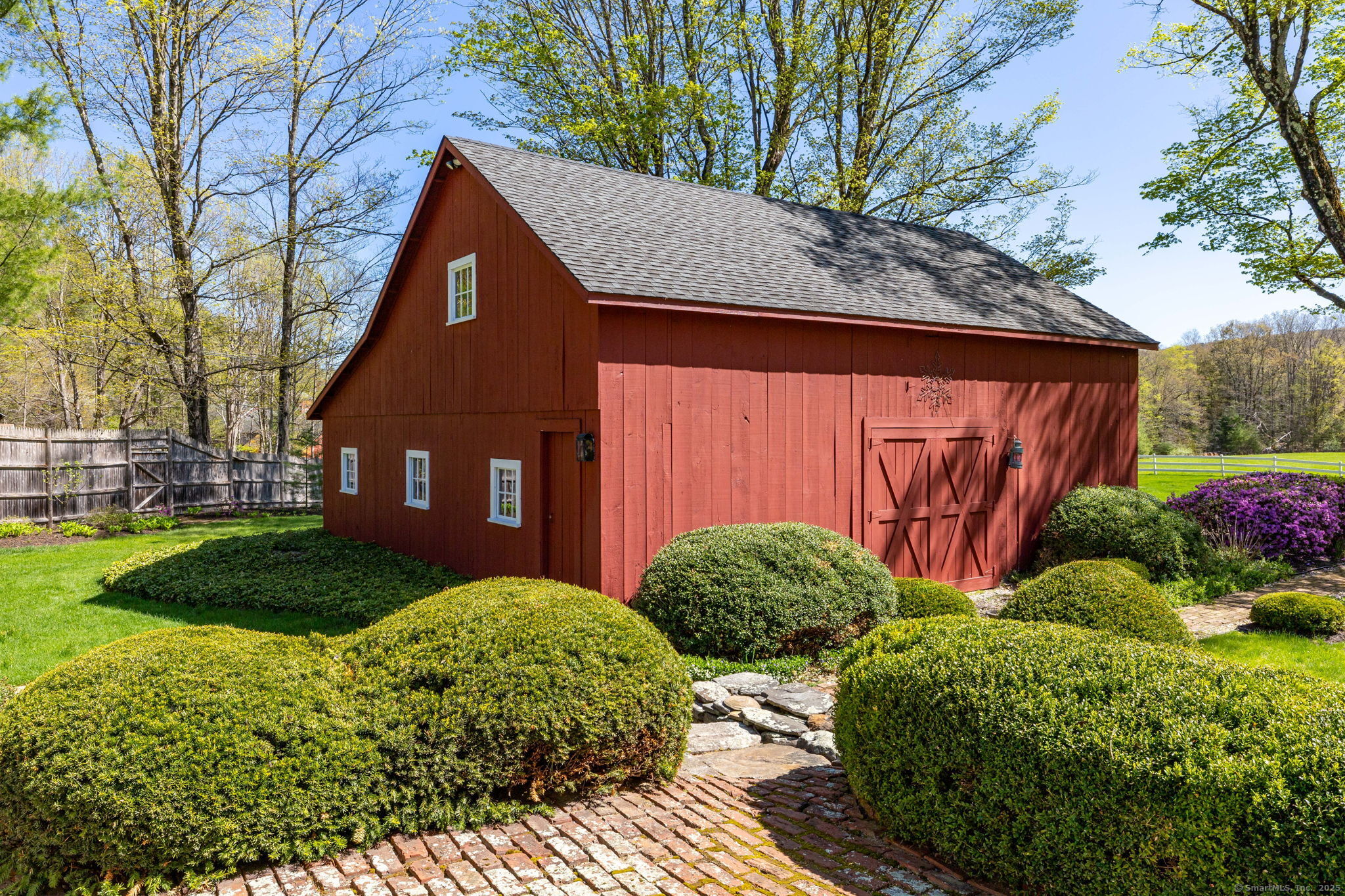 24 Dings, New Hartford, Connecticut 06057