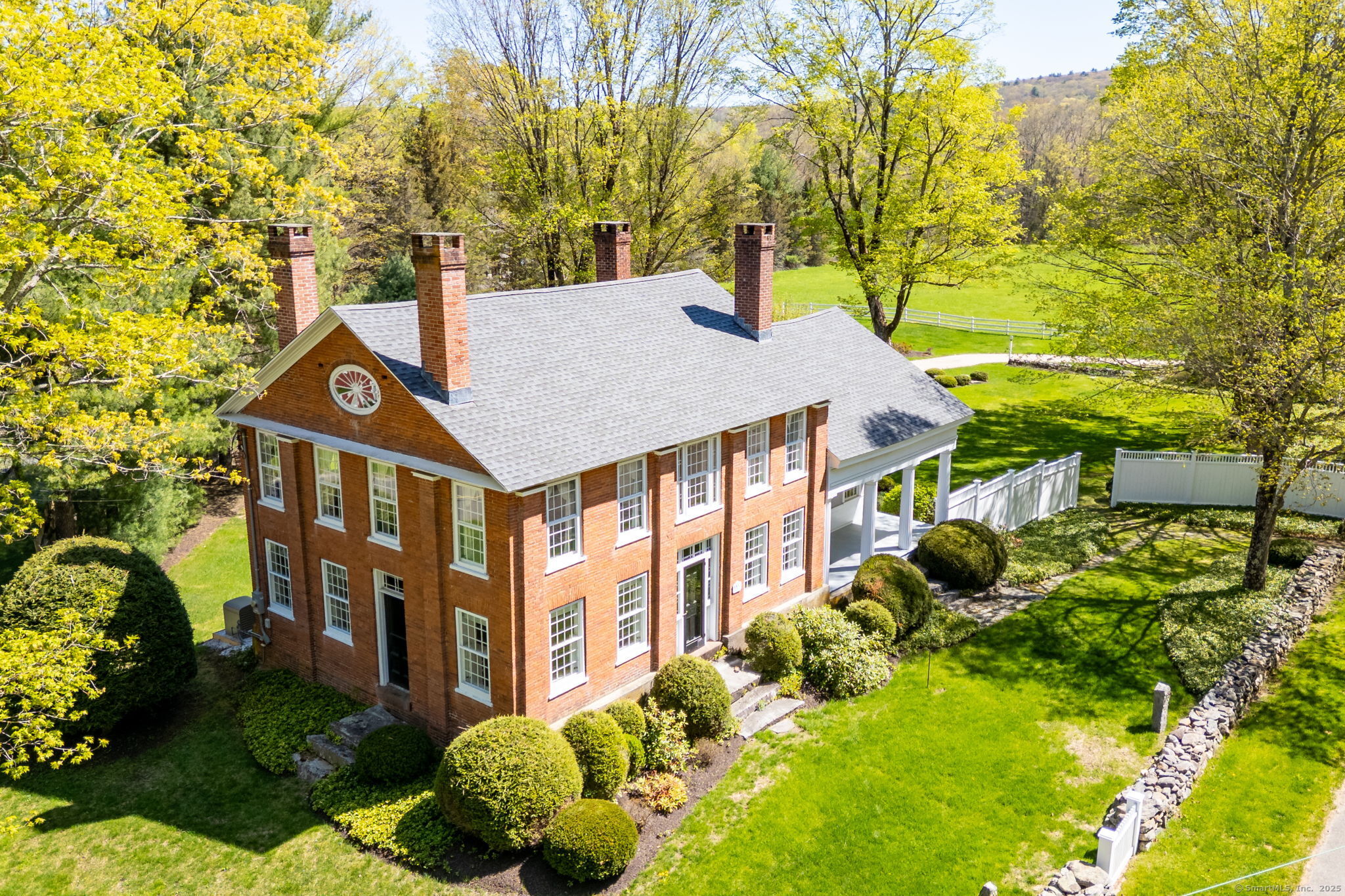 24 Dings, New Hartford, Connecticut 06057