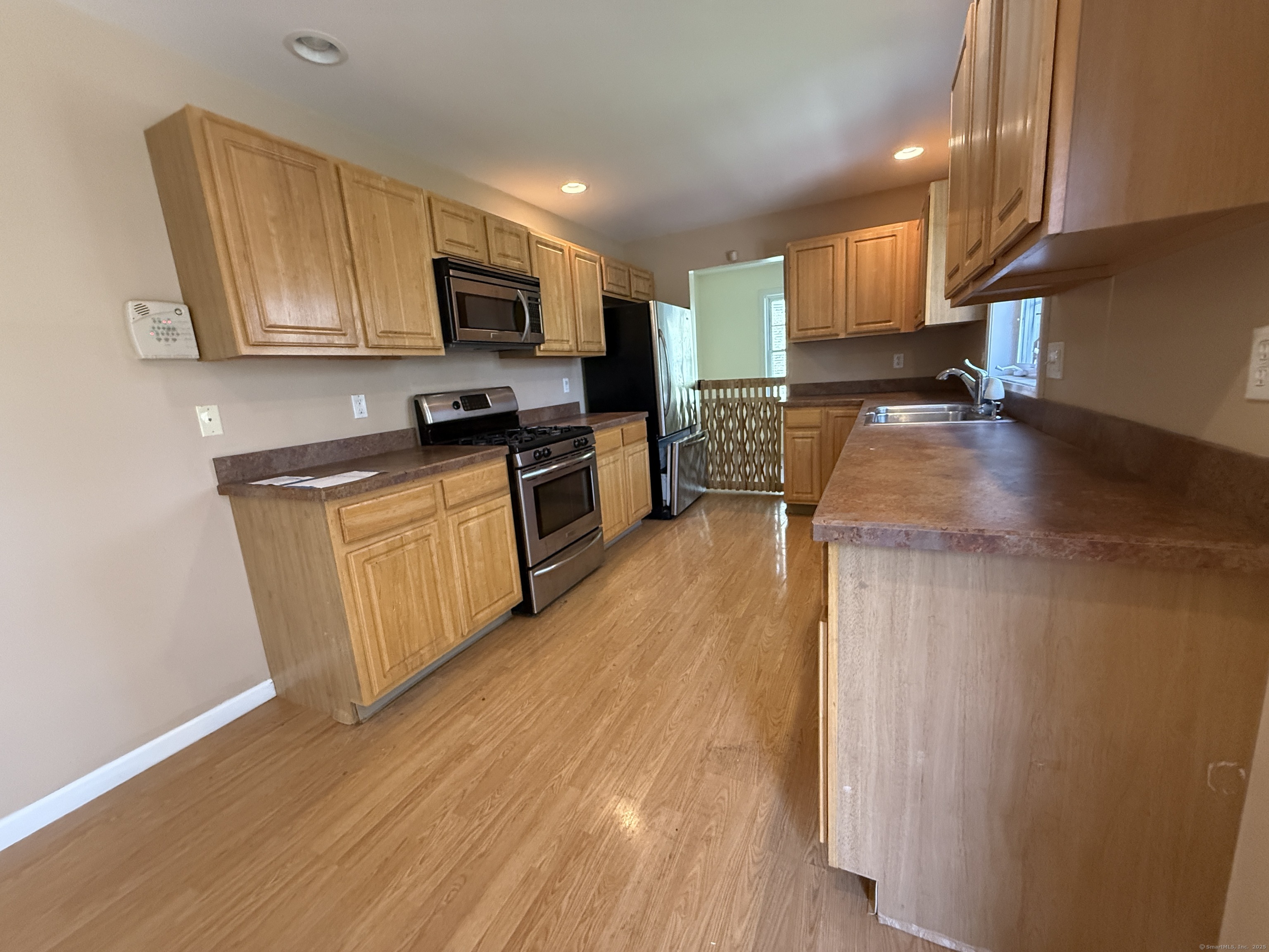 123 Hidden Valley, Meriden, Connecticut 06451
