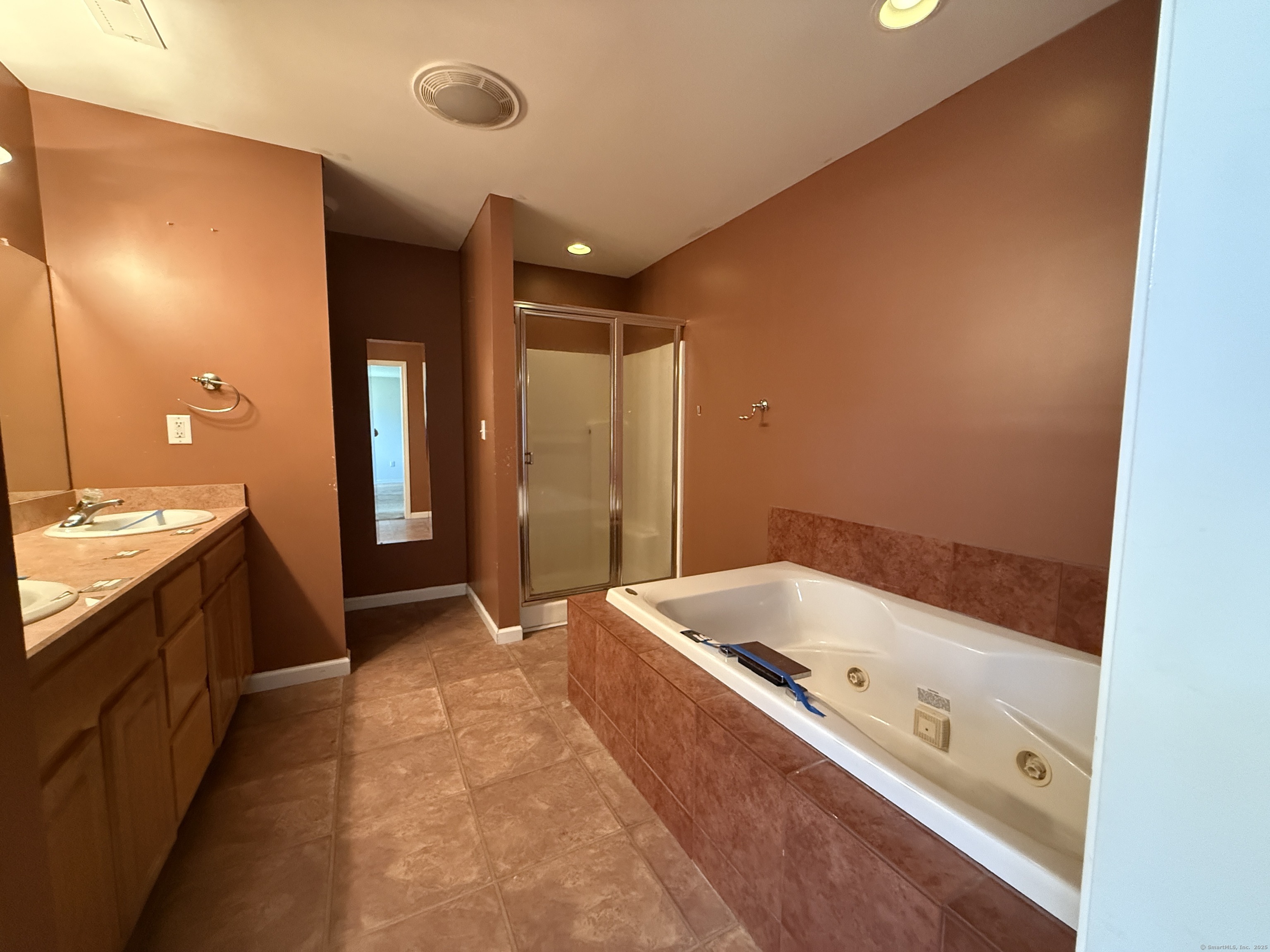 123 Hidden Valley, Meriden, Connecticut 06451