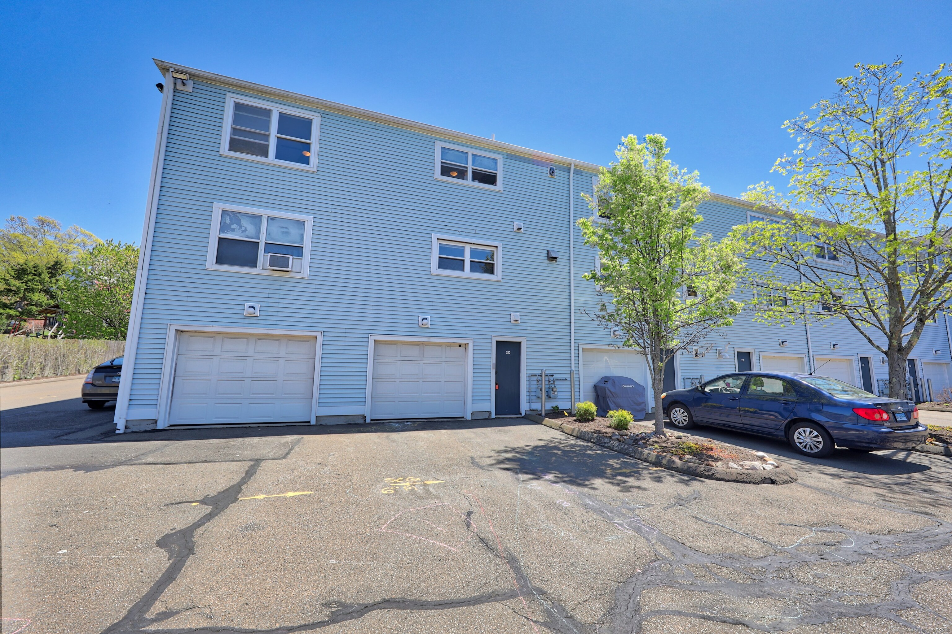418 Woodward, New Haven, Connecticut 06512