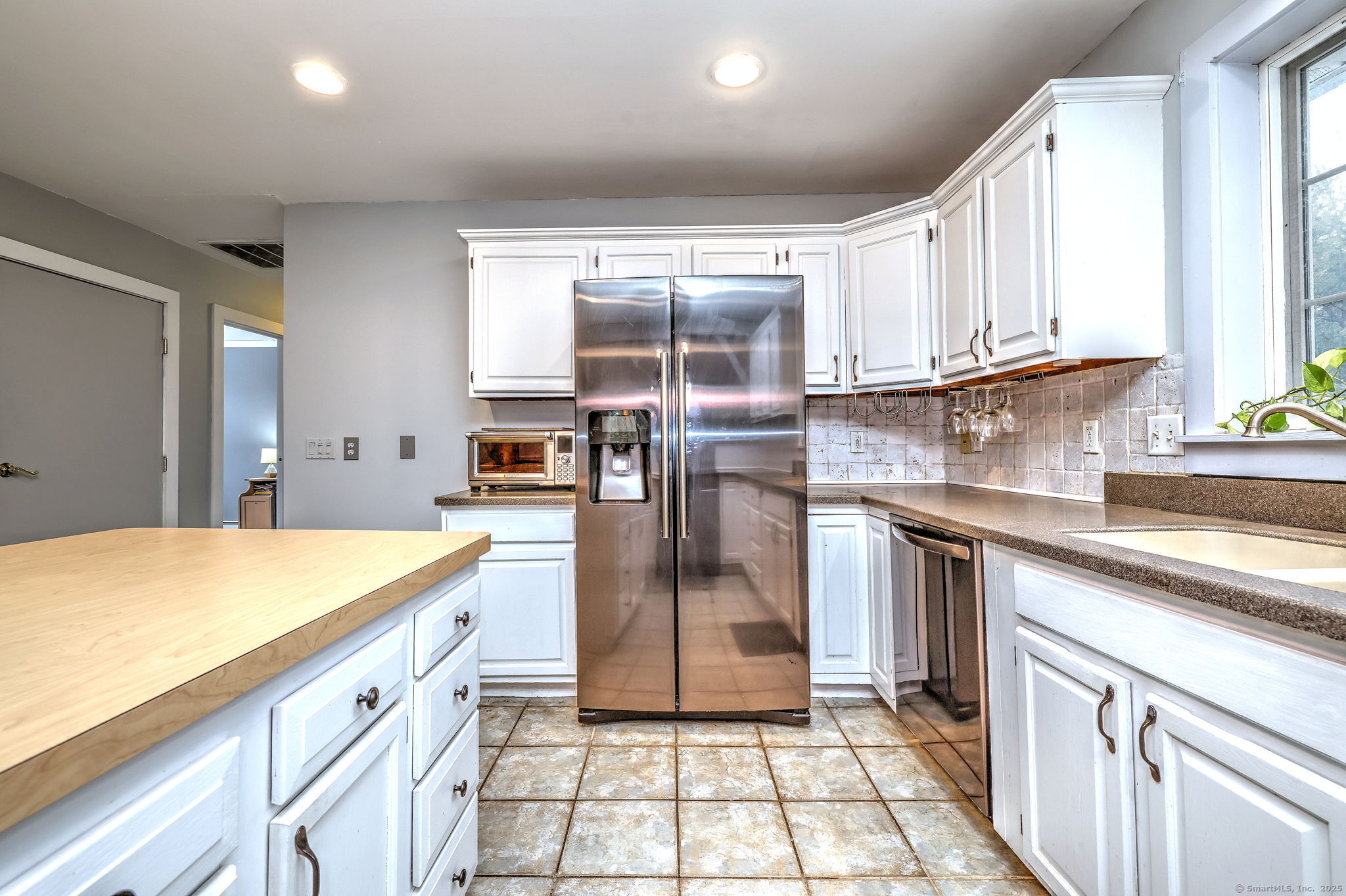 104 South, Morris, Connecticut 06763