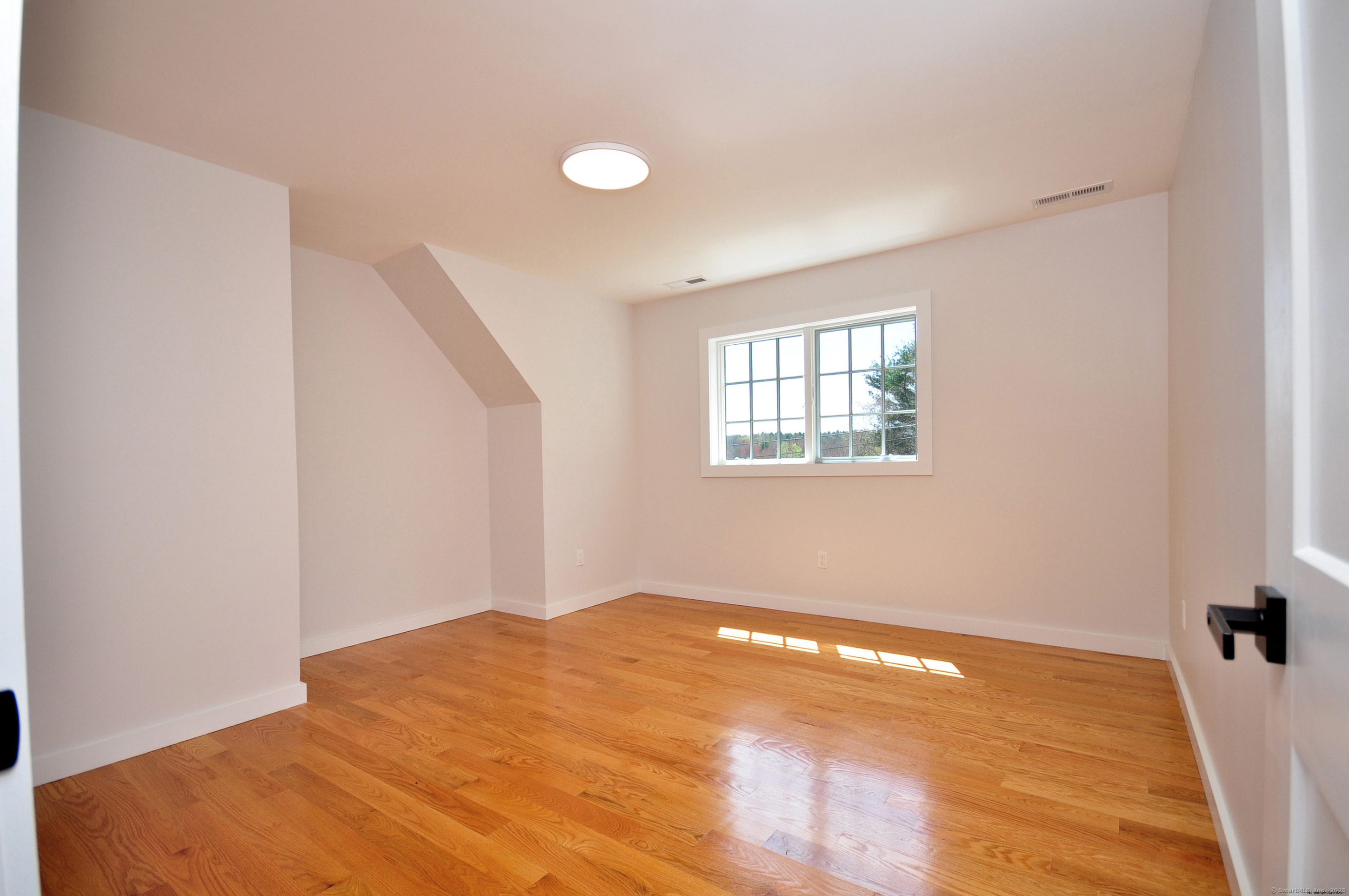 137 Buell, Litchfield, Connecticut 06759