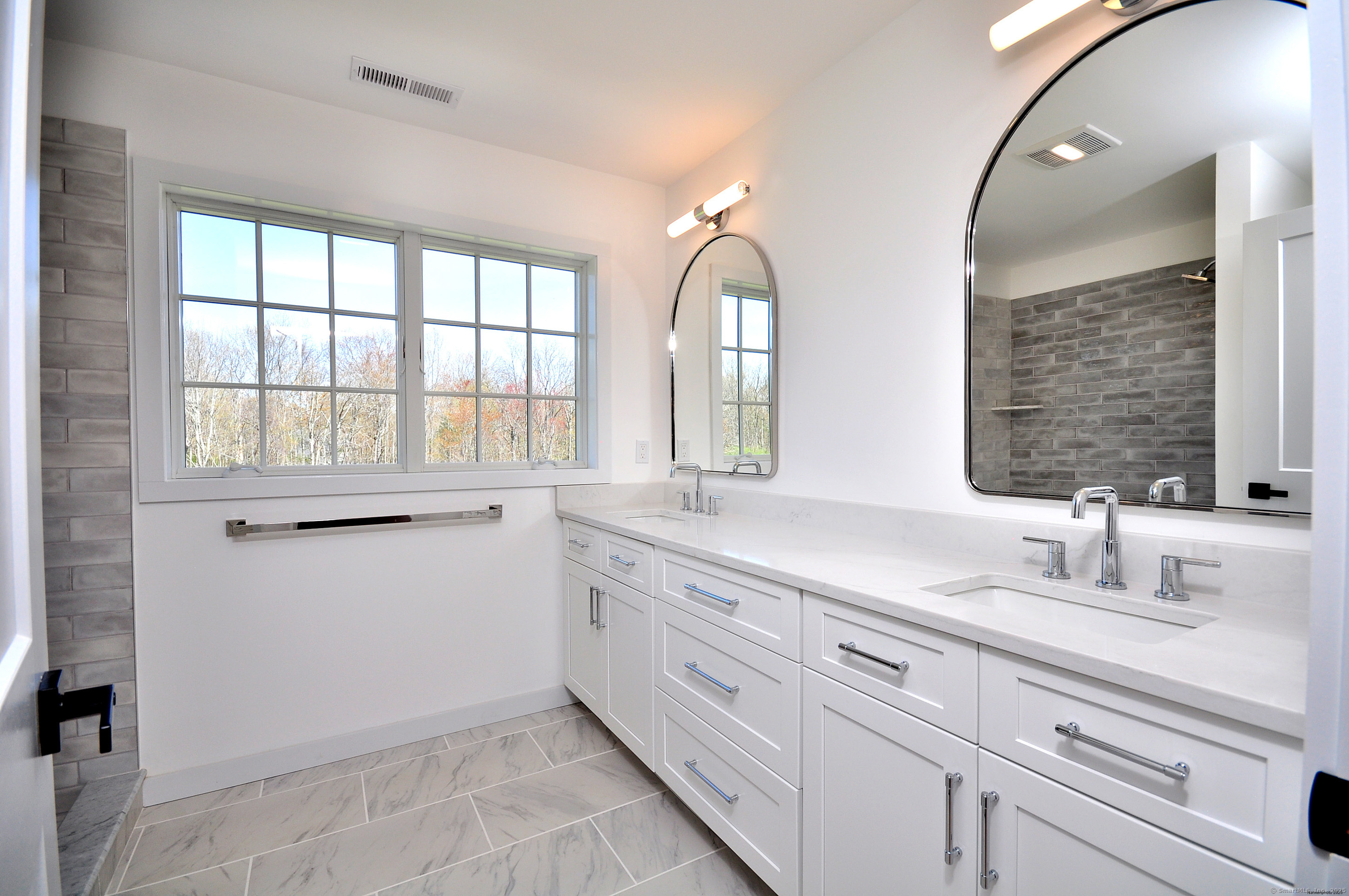 137 Buell, Litchfield, Connecticut 06759