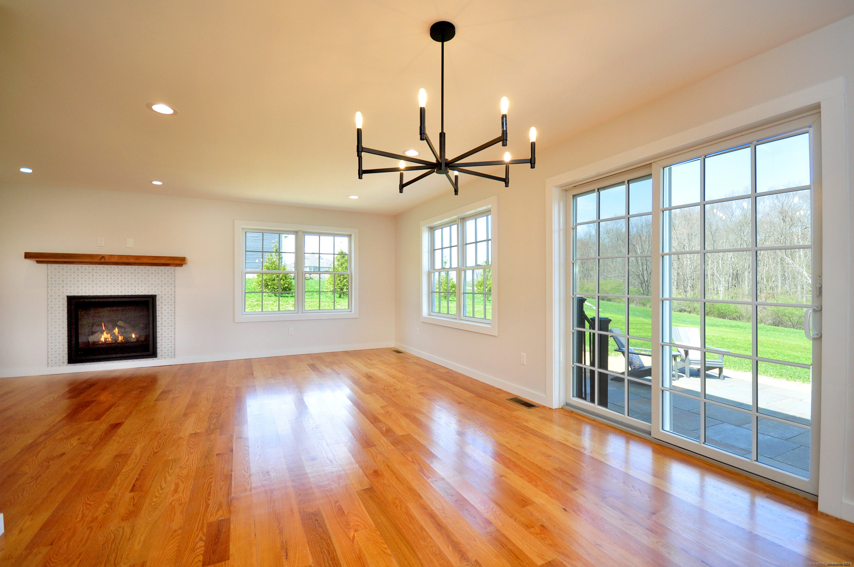 137 Buell, Litchfield, Connecticut 06759