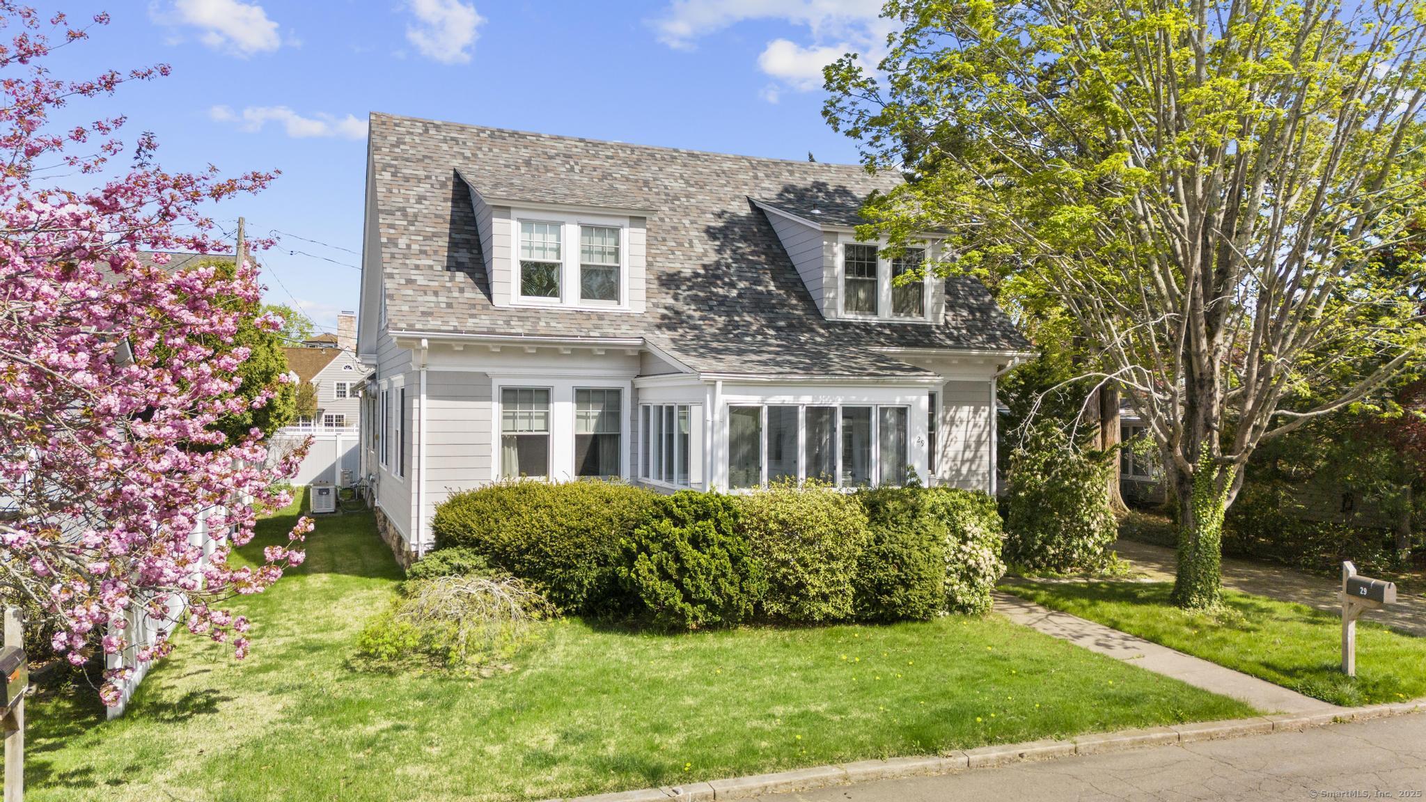 29 Crescent Bluff, Branford, Connecticut 06405