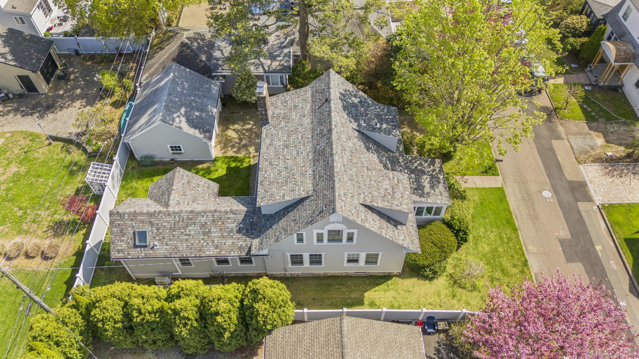 29 Crescent Bluff, Branford, Connecticut 06405