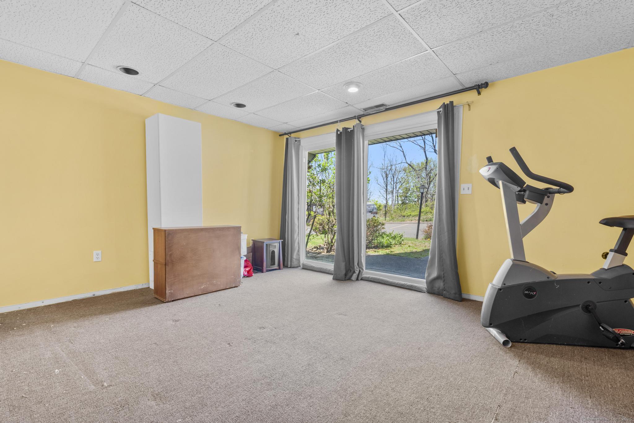 215 Monticello, Branford, Connecticut 06405