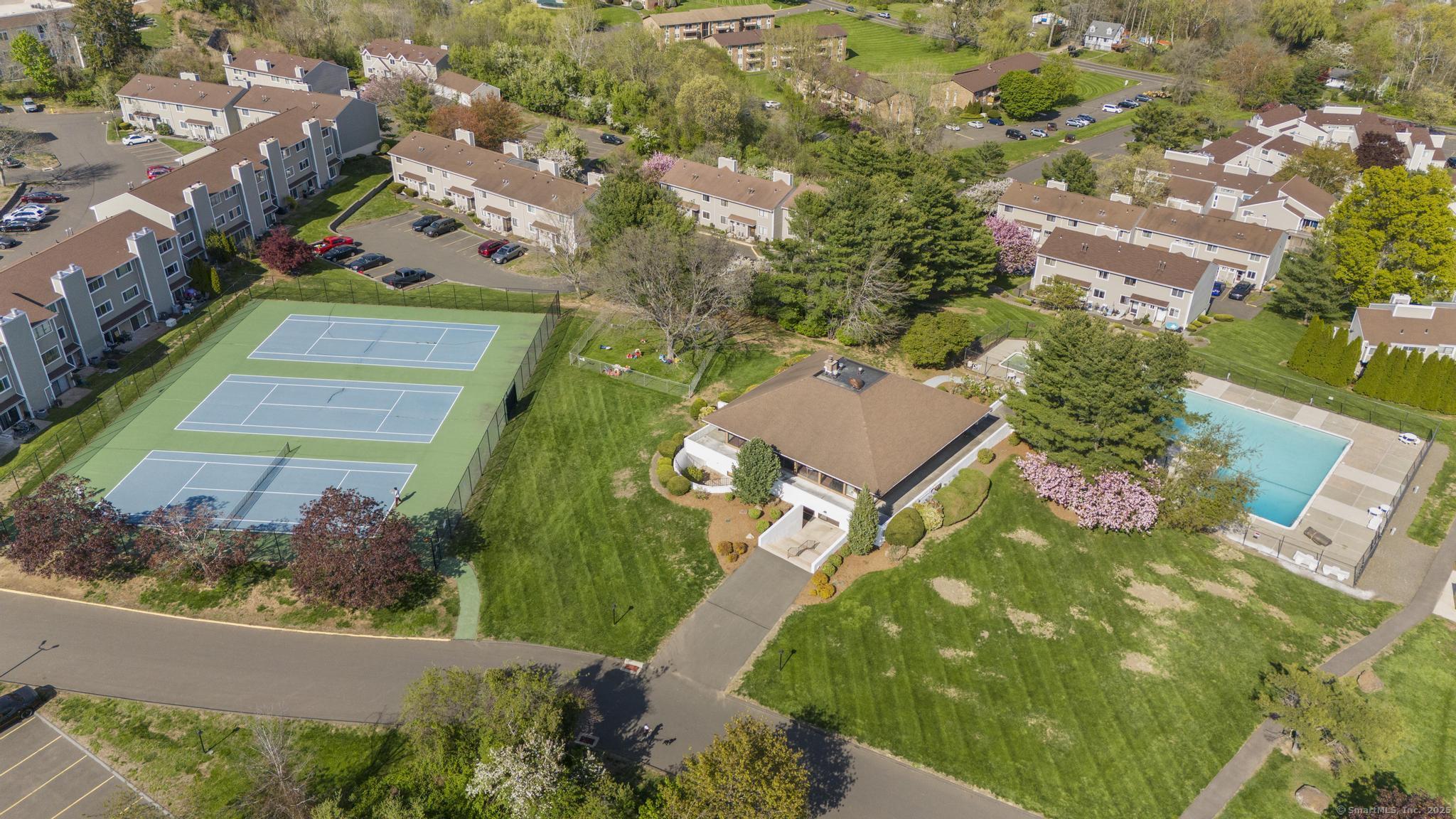 215 Monticello, Branford, Connecticut 06405