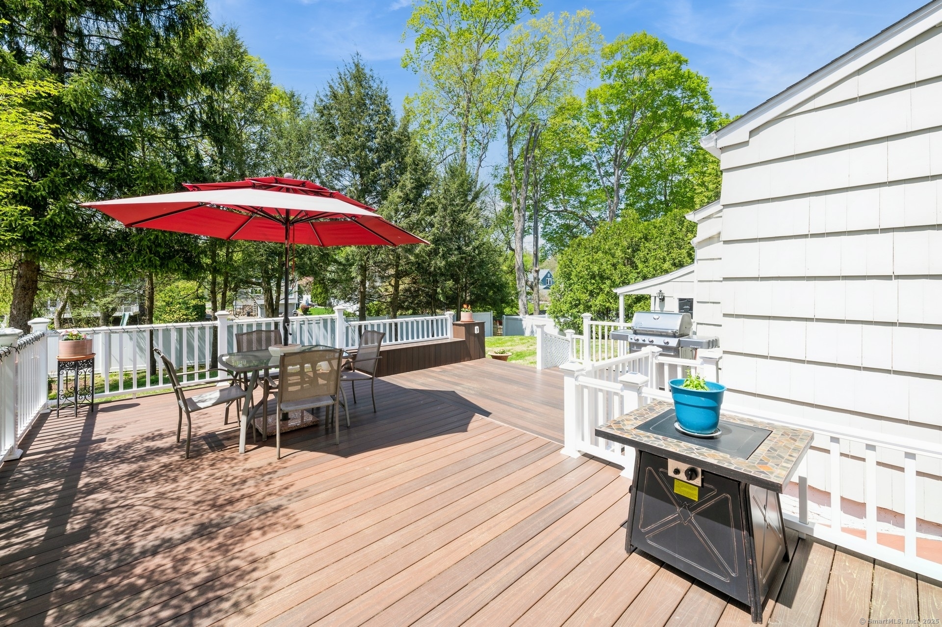 35 Hampton, Stamford, Connecticut 06903