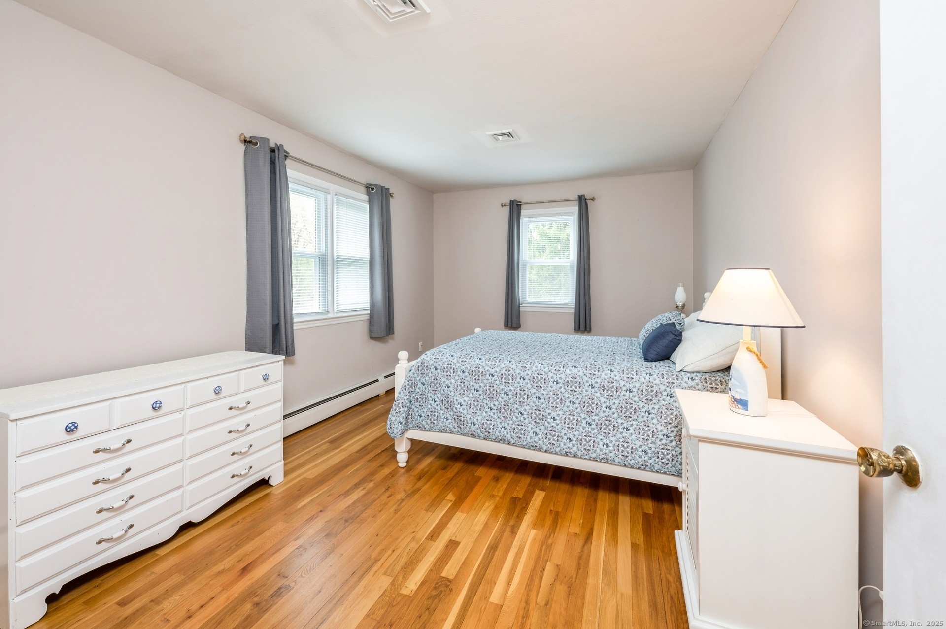35 Hampton, Stamford, Connecticut 06903