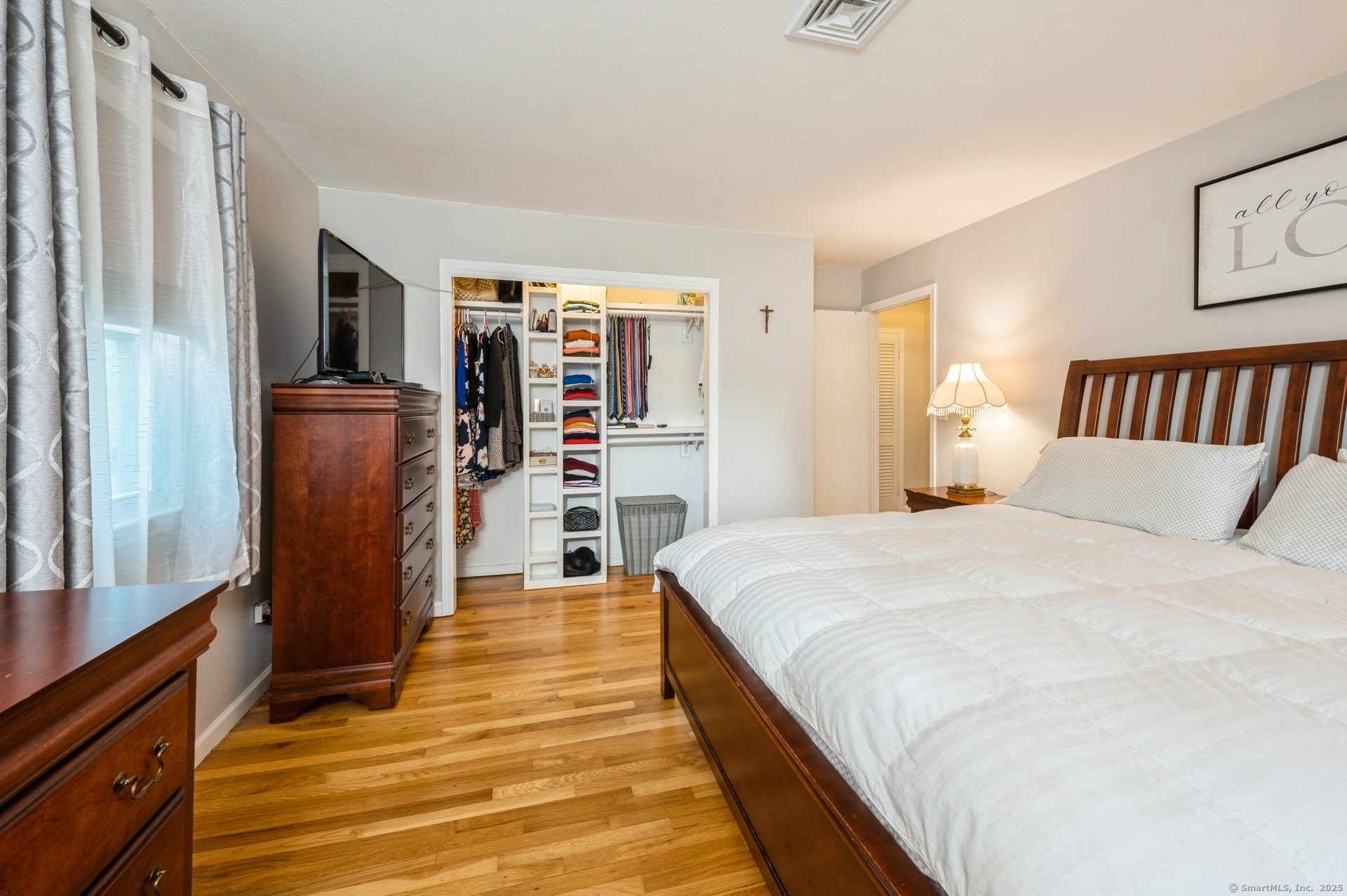 35 Hampton, Stamford, Connecticut 06903