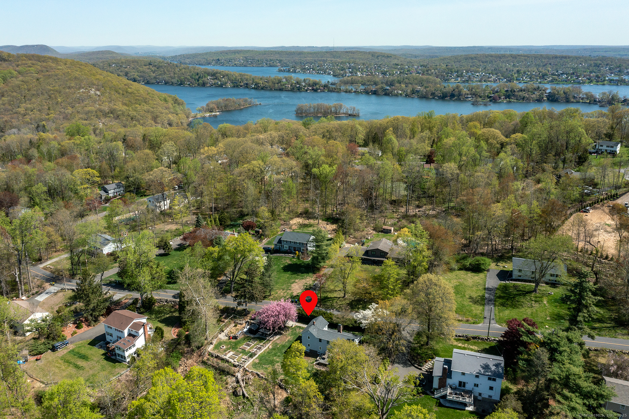 12 Bear Mountain, New Fairfield, Connecticut 06812