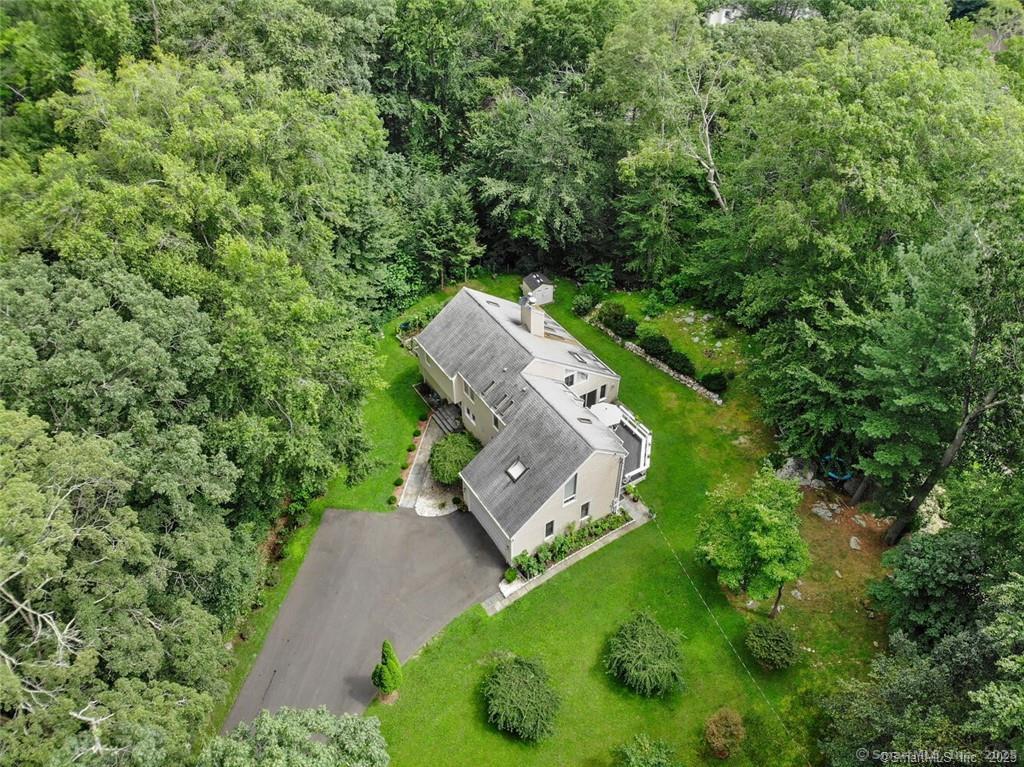 19 Northwood, Stamford, Connecticut 06903