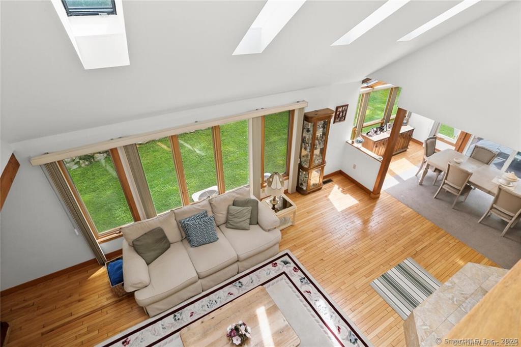 19 Northwood, Stamford, Connecticut 06903