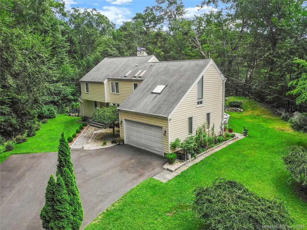 19 Northwood, Stamford, Connecticut 06903