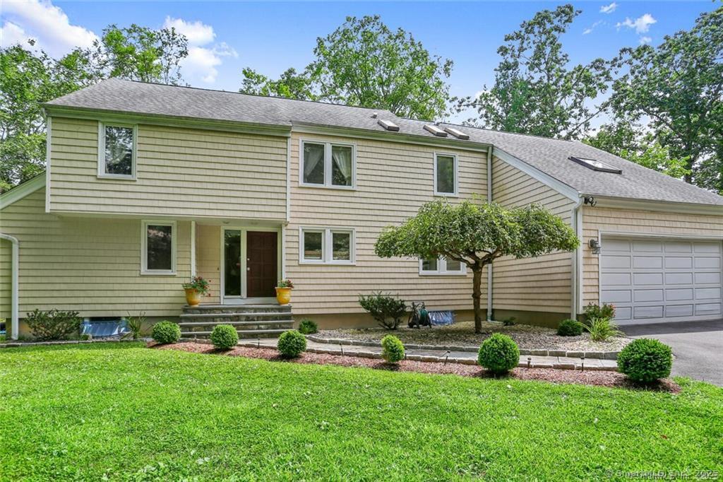 19 Northwood, Stamford, Connecticut 06903