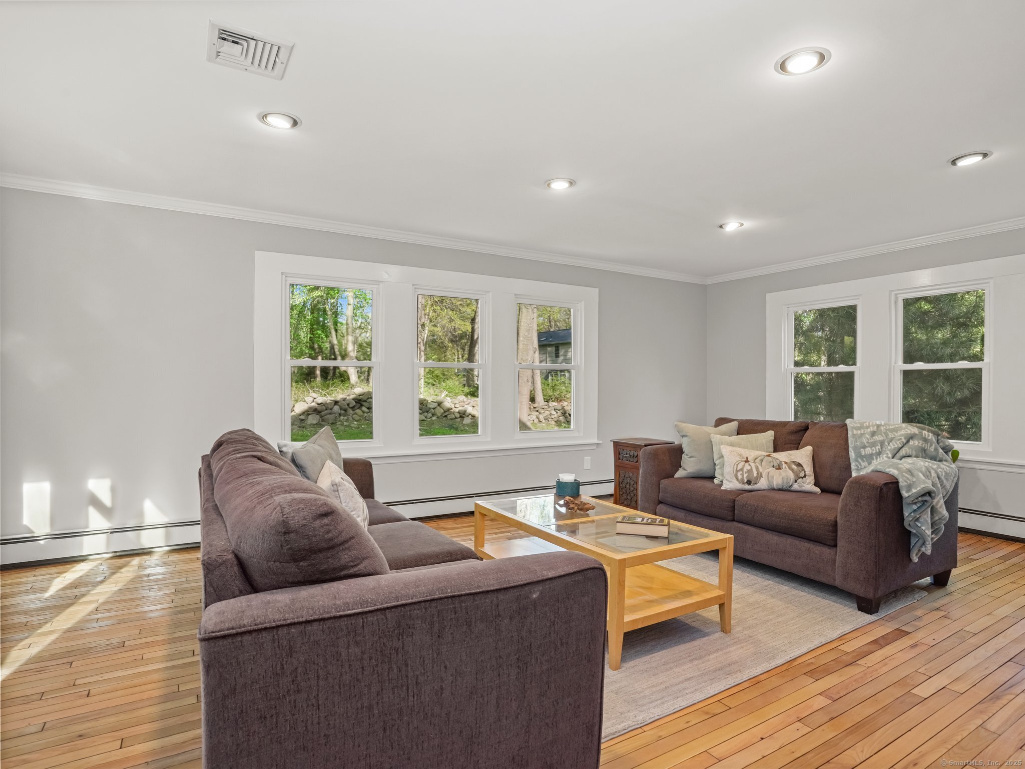 44 Buckingham Ridge, Wilton, Connecticut 06897