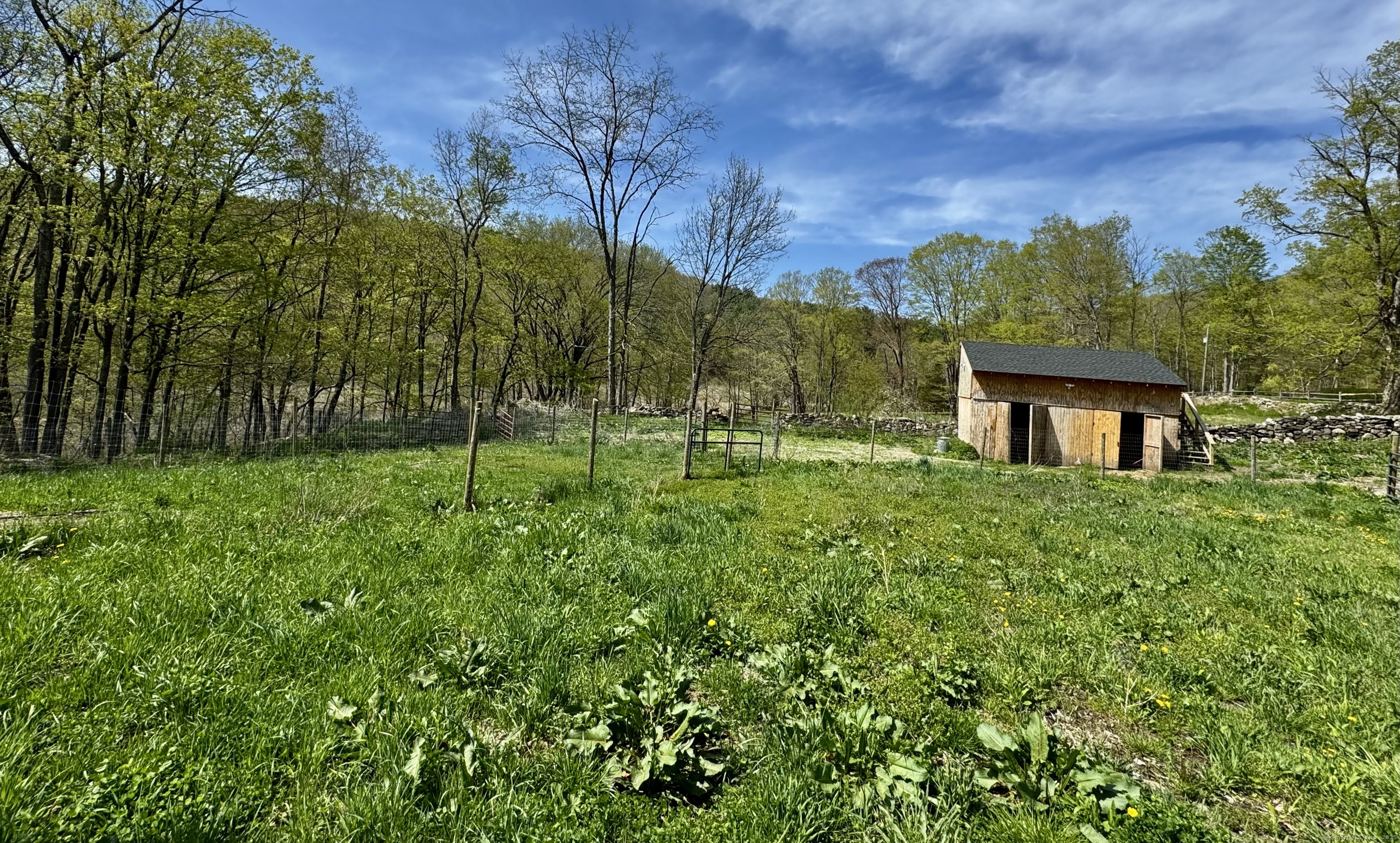 23 Burnett, New Milford, Connecticut 06776